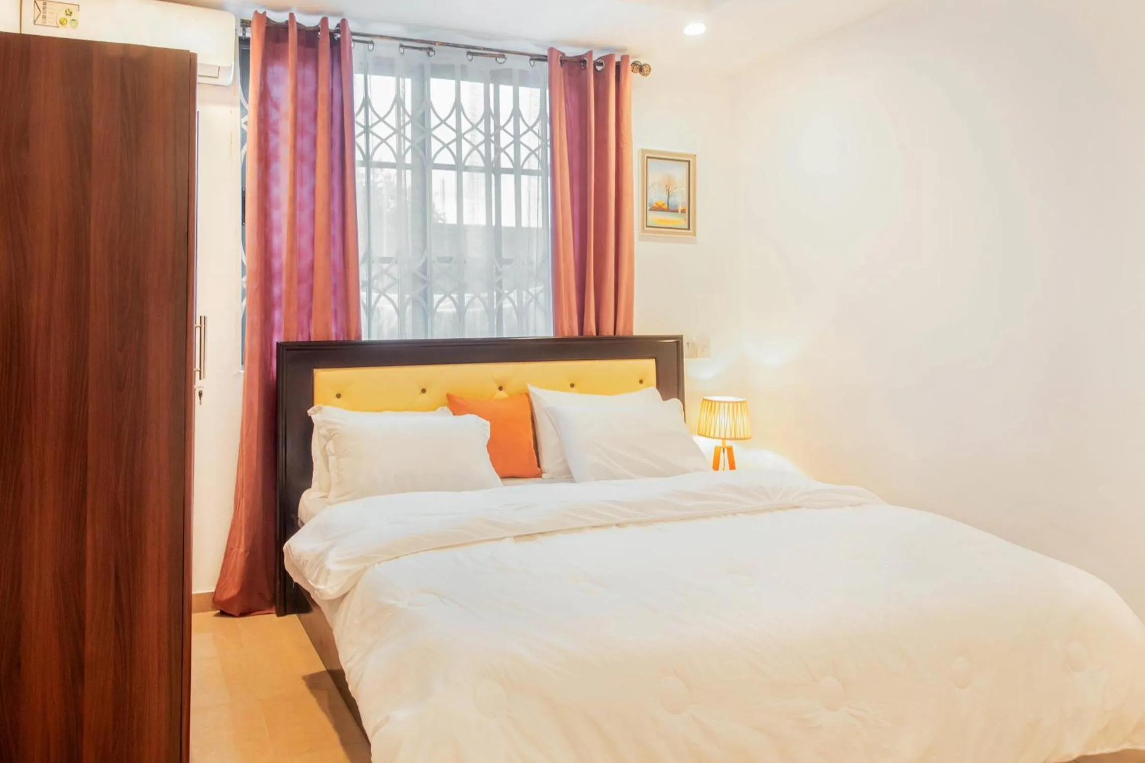 AIDEN HOMES AND APARTMENTS HOTEl