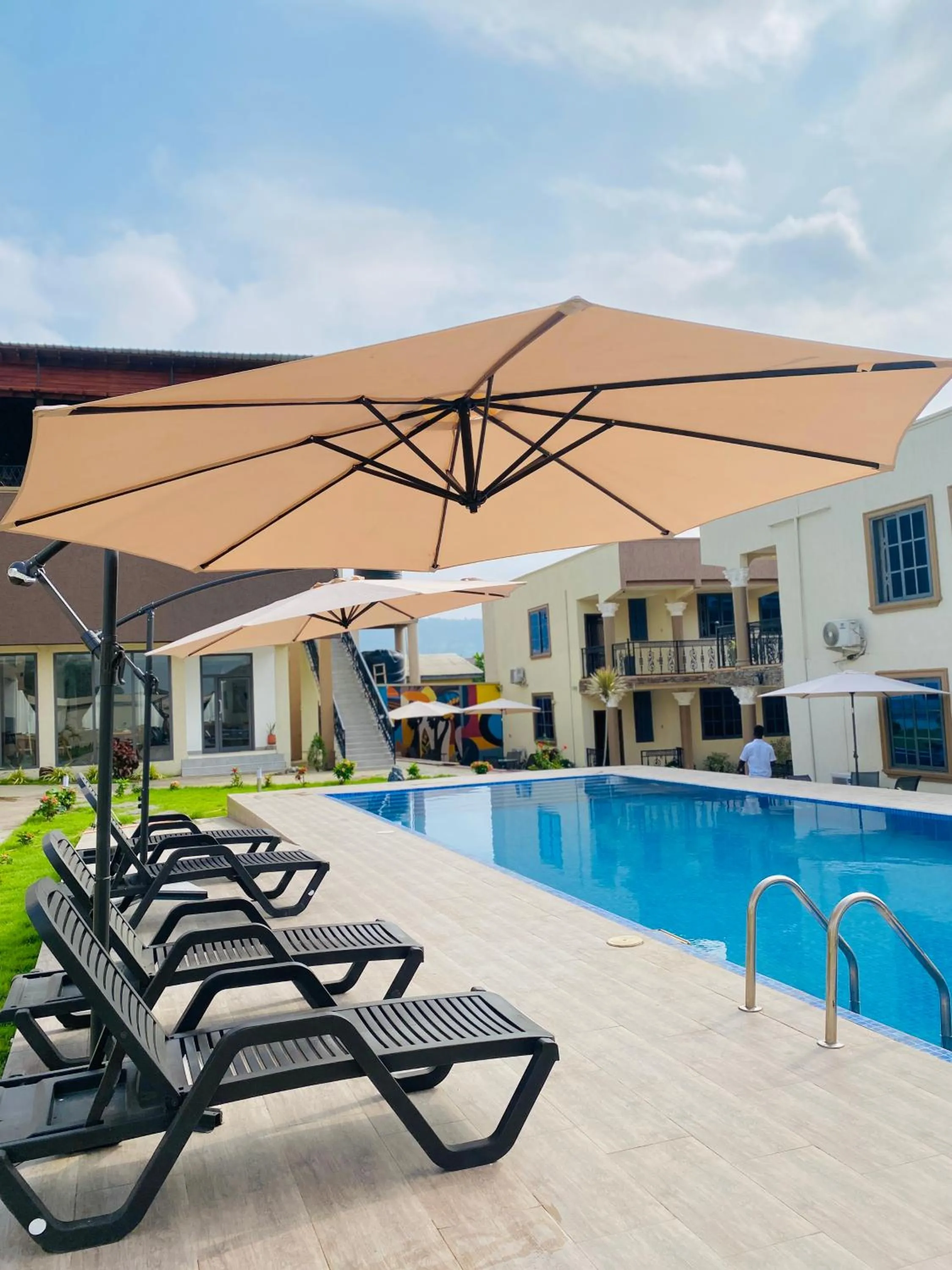 AIDEN HOMES AND APARTMENTS HOTEl