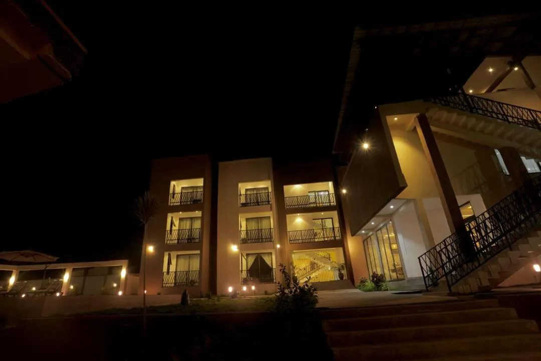 AIDEN HOMES AND APARTMENTS HOTEl