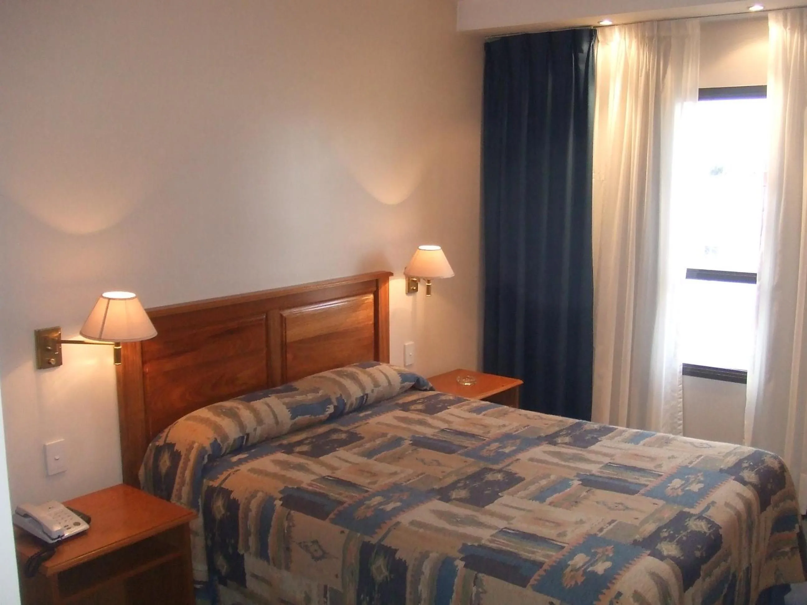 HOTEL SANTA CRUZ