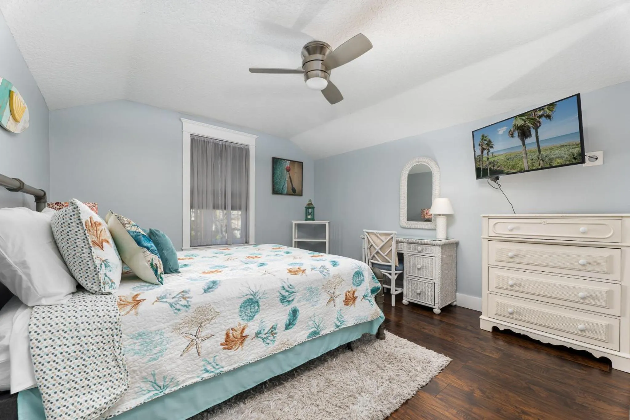 Bedroom, Bed in Sailing Mood