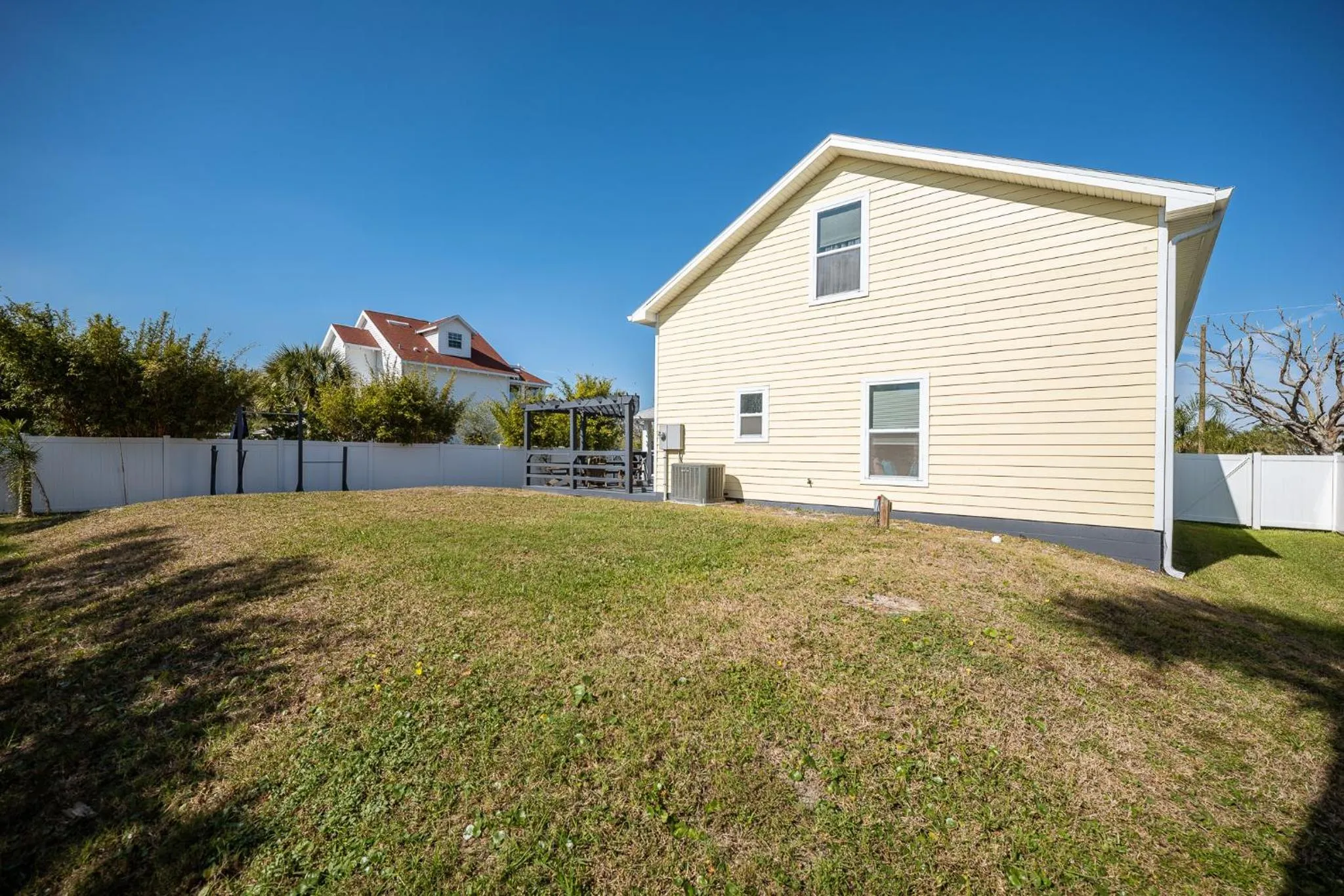 Property building in Sailing Mood