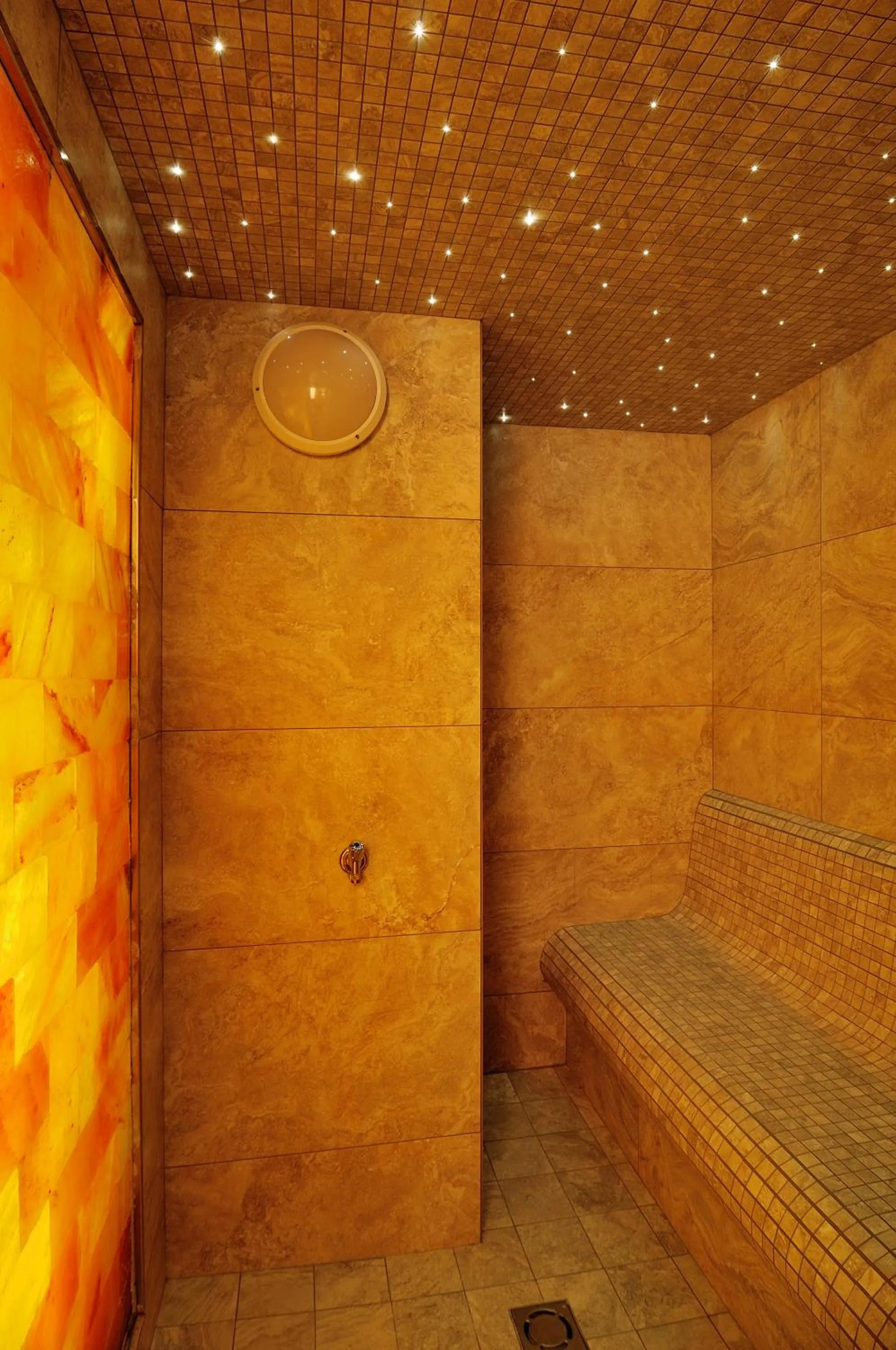 Steam room in Hotel Visegrád