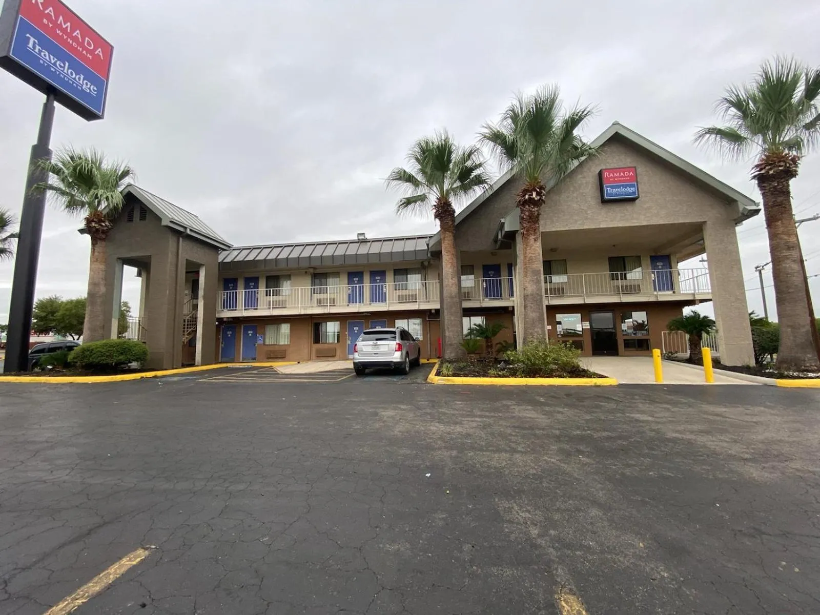 Property building in Travelodge by Wyndham San Antonio Lackland AFB North