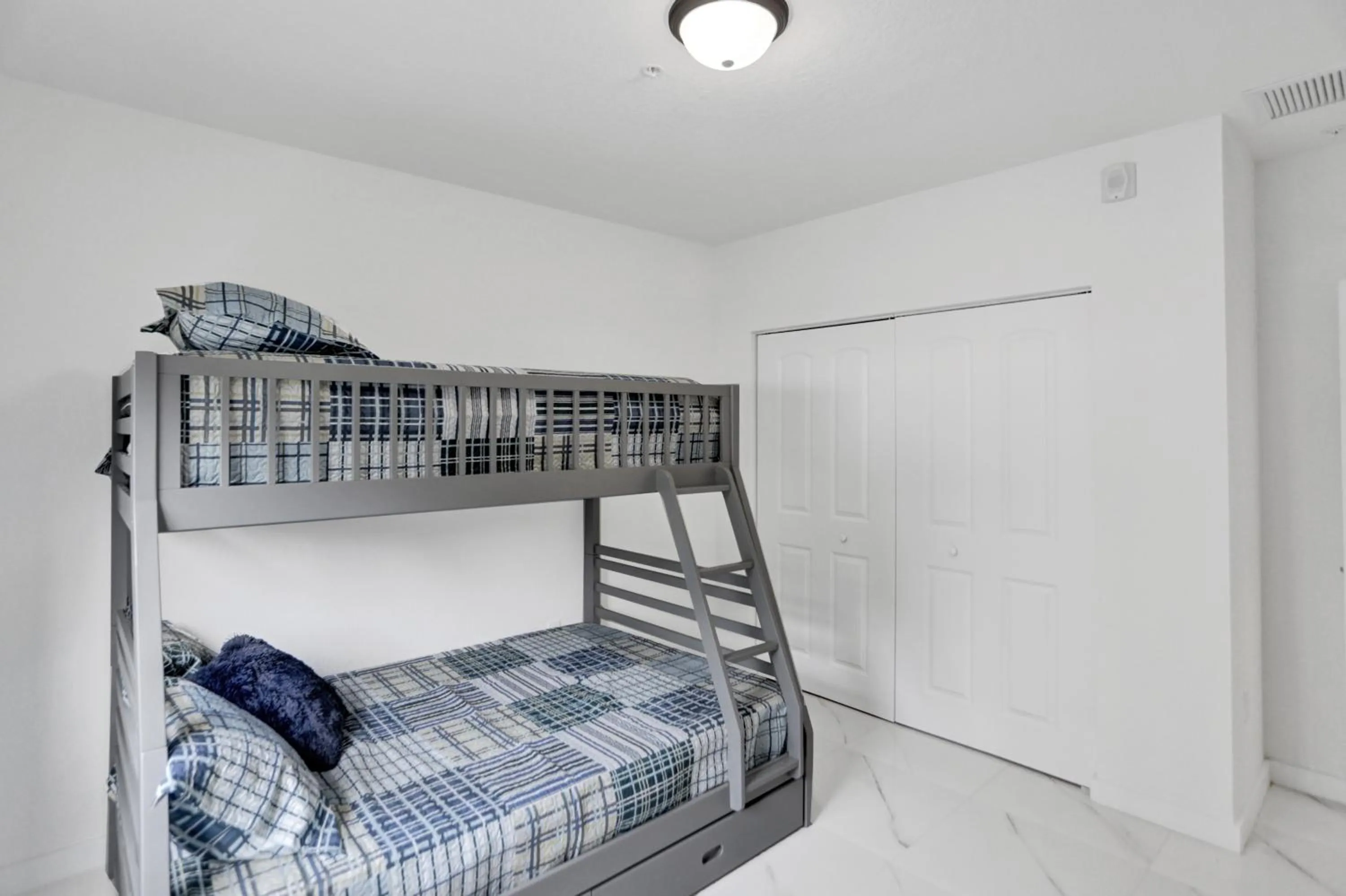 Decorative detail in Renzzi Wynwood Apartments