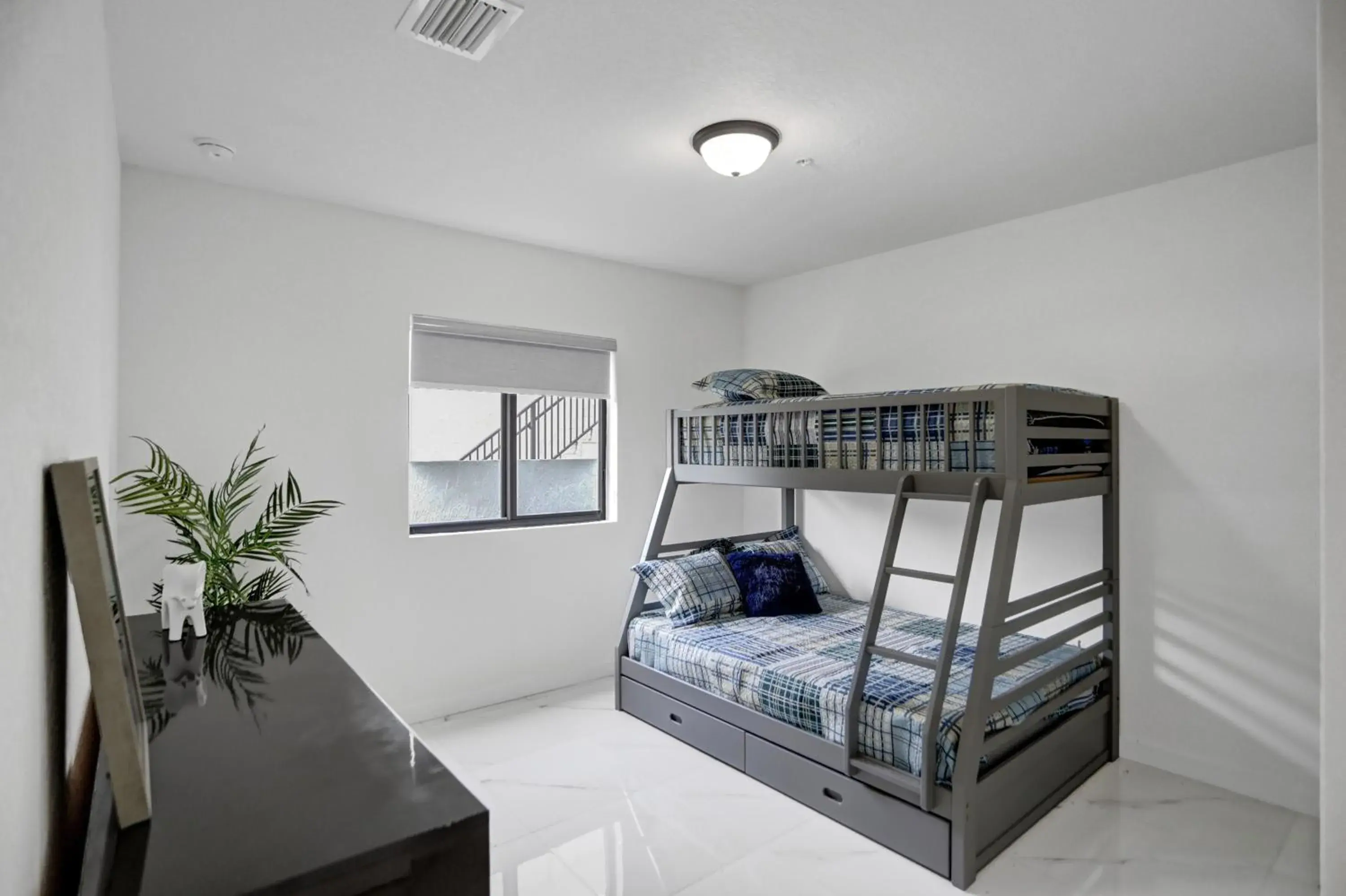 Two-Bedroom Family Apartment in Renzzi Wynwood Apartments Two-Bedroom Family Apartment in Renzzi Wynwood Apartments