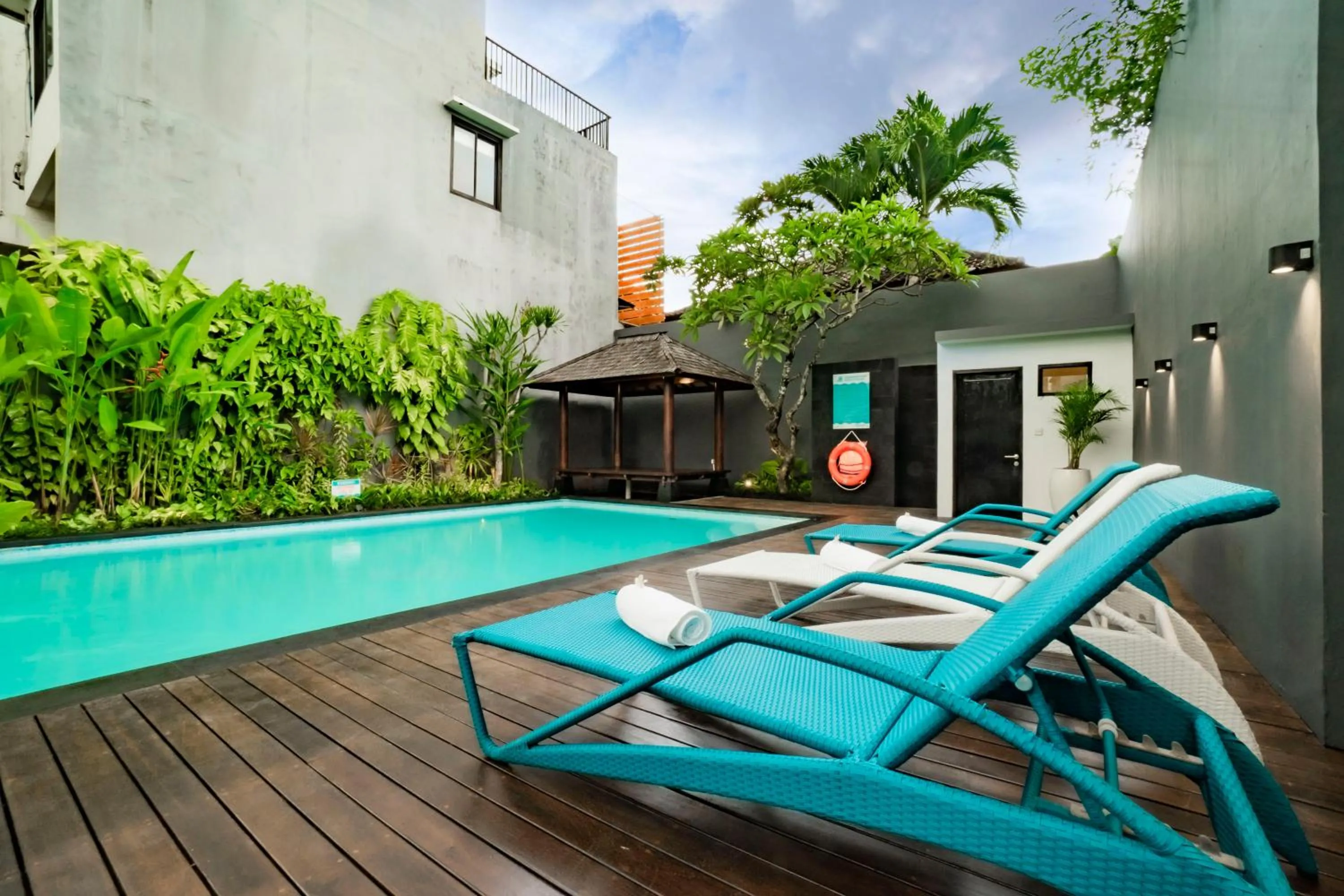 Swimming pool in Sunrise Aventus Hotel Nusa Dua