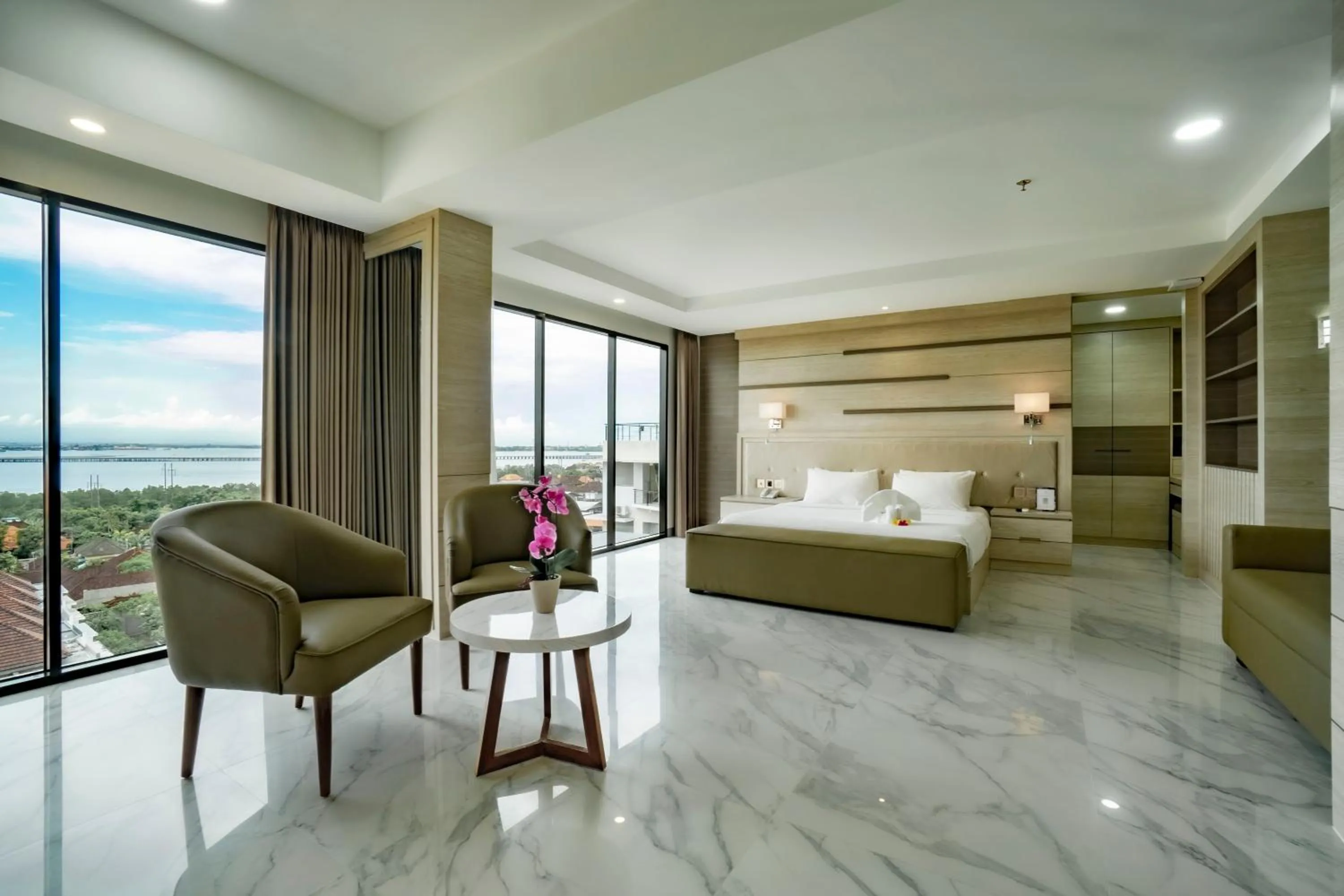 Living room, Bed in Sunrise Aventus Hotel Nusa Dua
