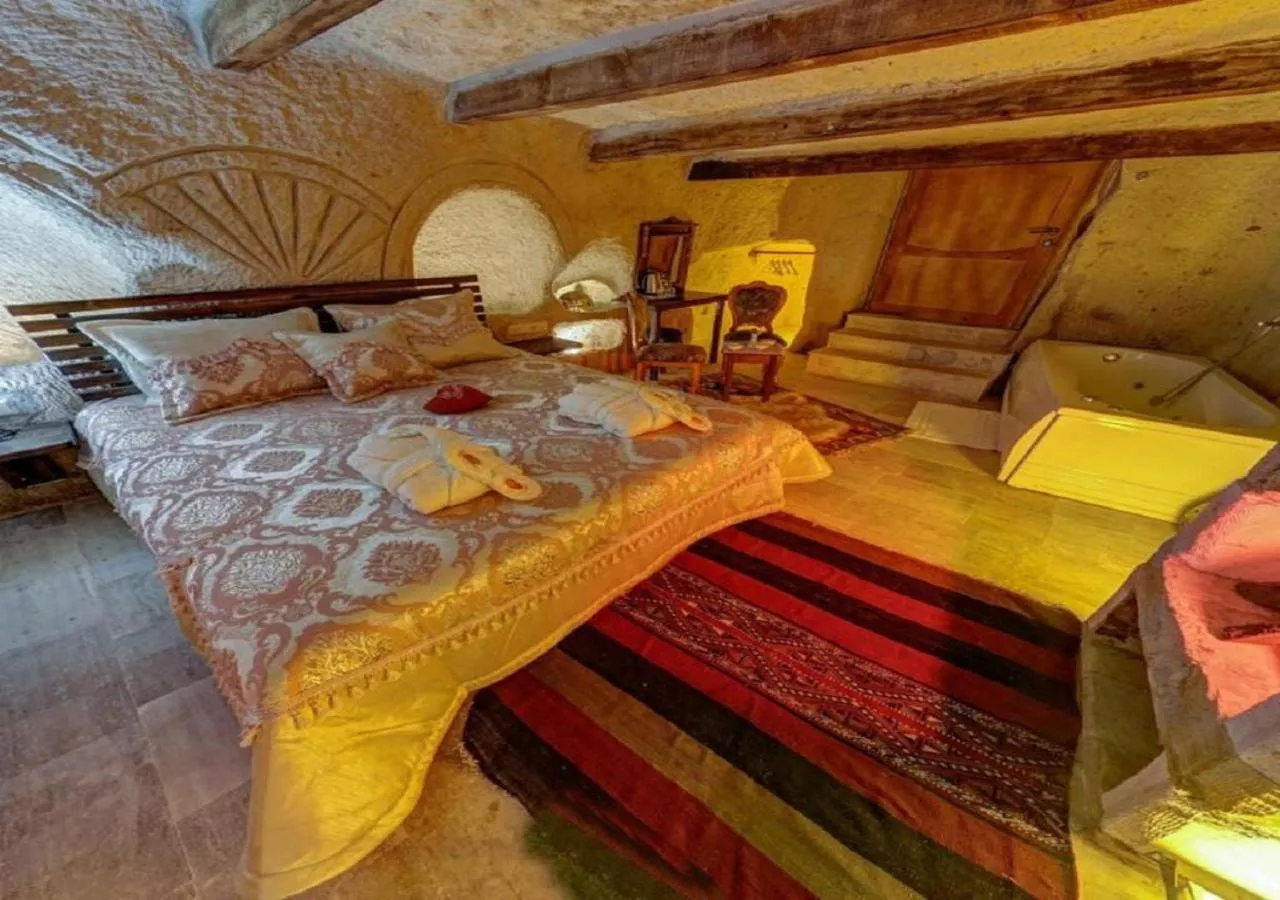 Bed in Cappadocia Alaz Cave Otel