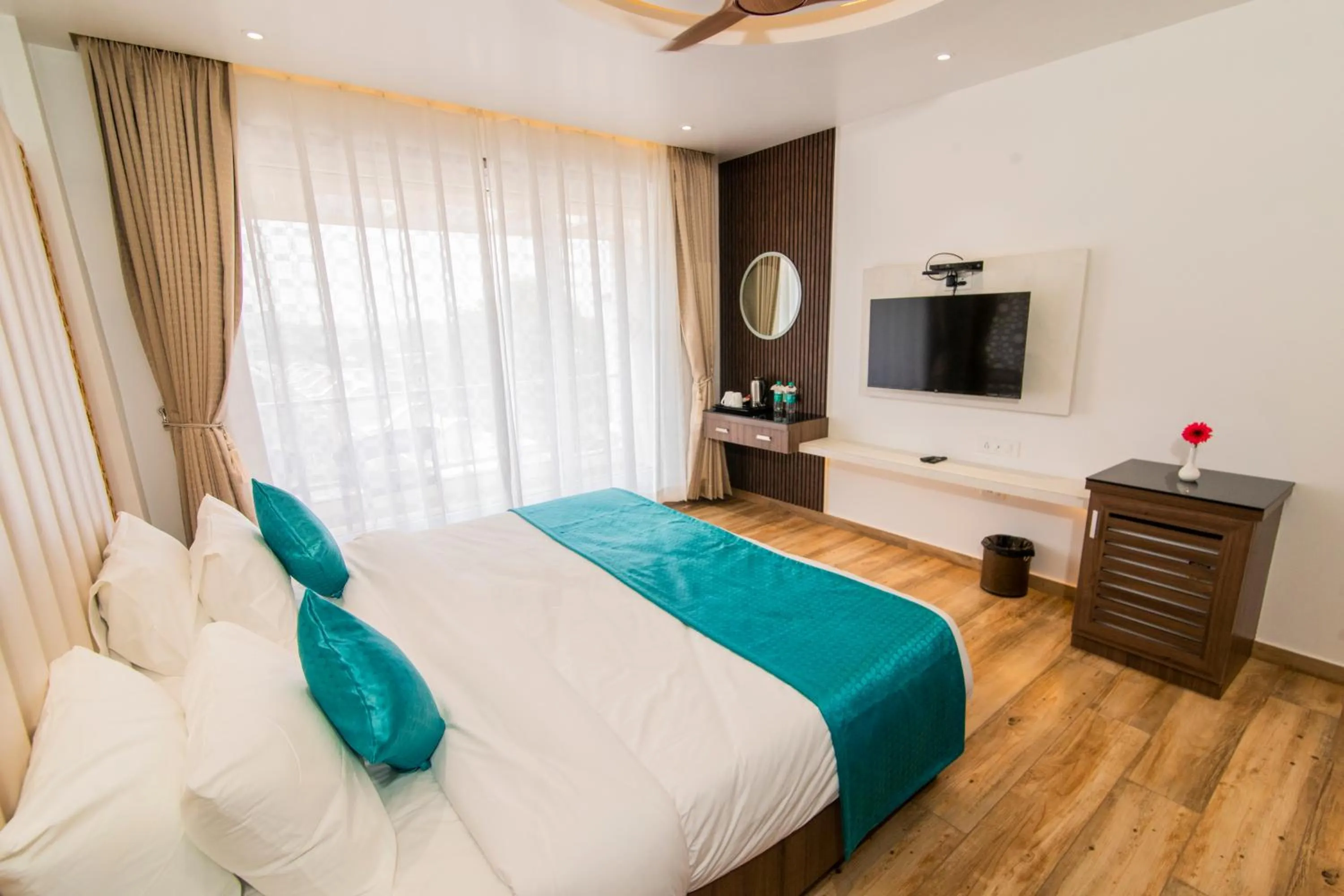 Photo of the whole room, Bed in Hotel Yog Vashishth