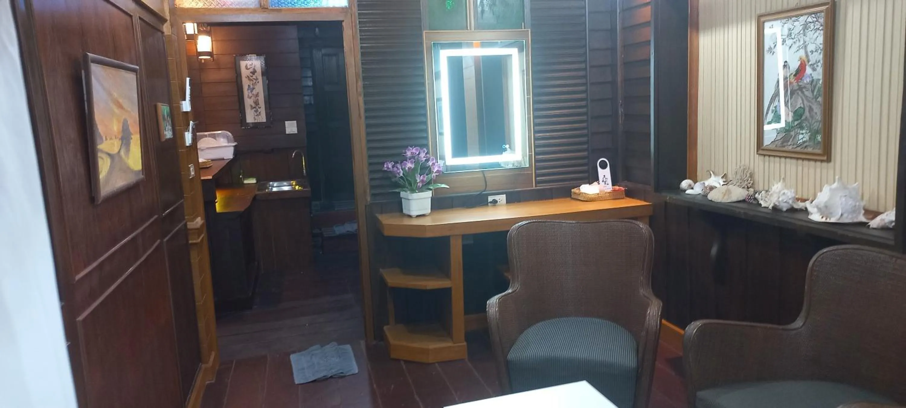 Kitchen or kitchenette in Mangrove House Lanta Old Town