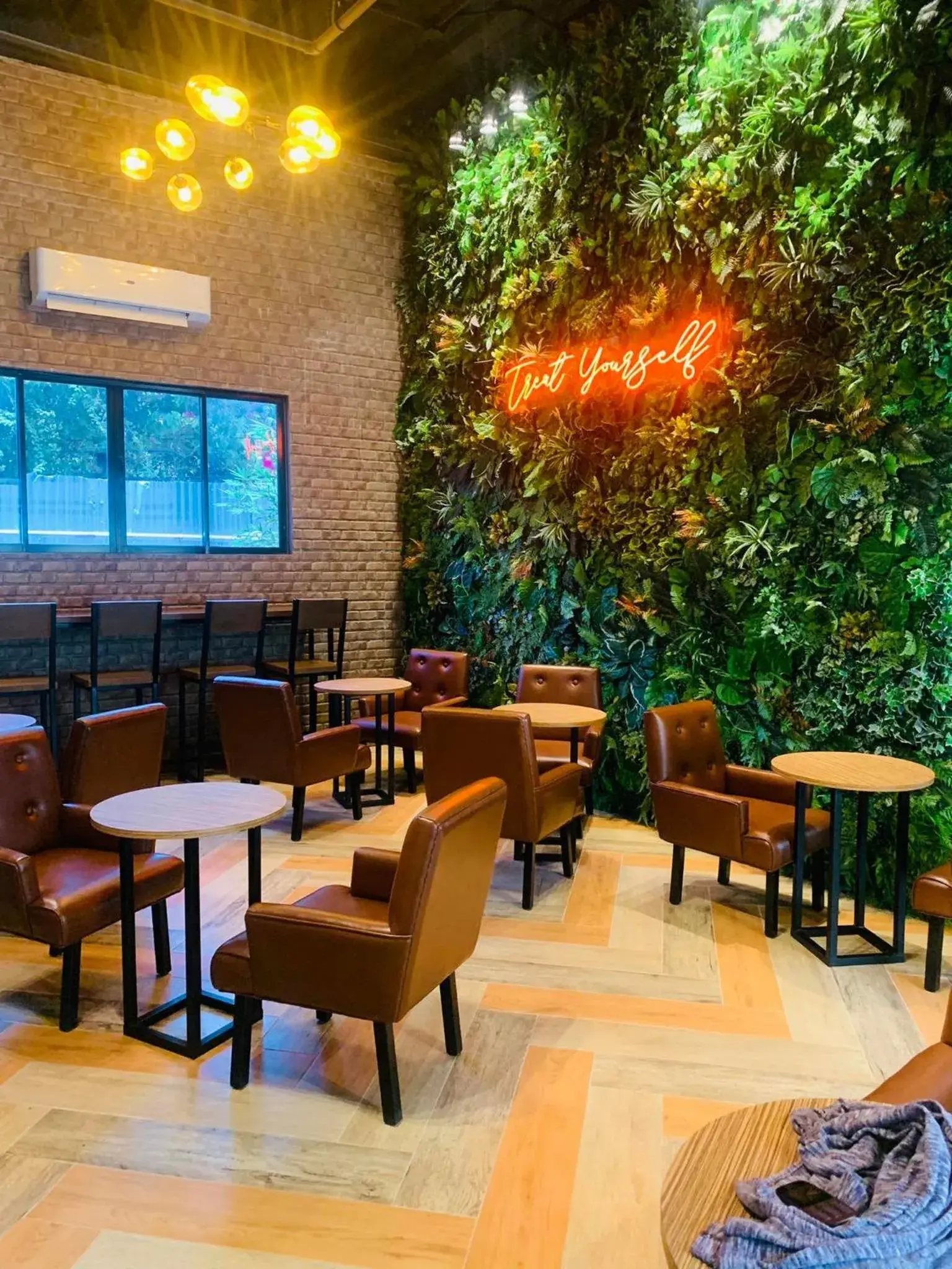 Restaurant/places to eat in Sultana Ysabella Hotel and Event Restaurant/places to eat in Sultana Ysabella Hotel and Event