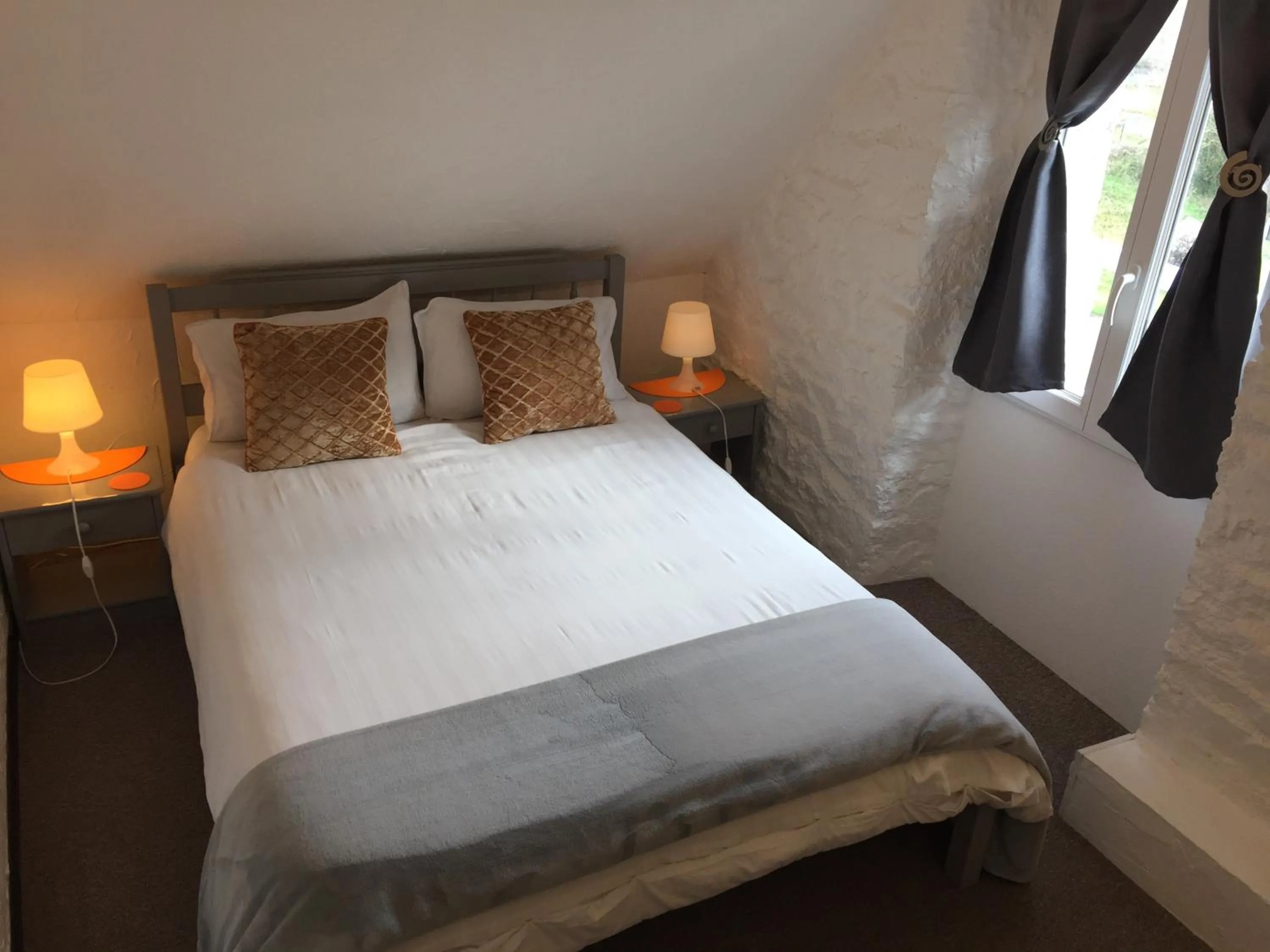 Photo of the whole room, Bed in Au Bon Accueil