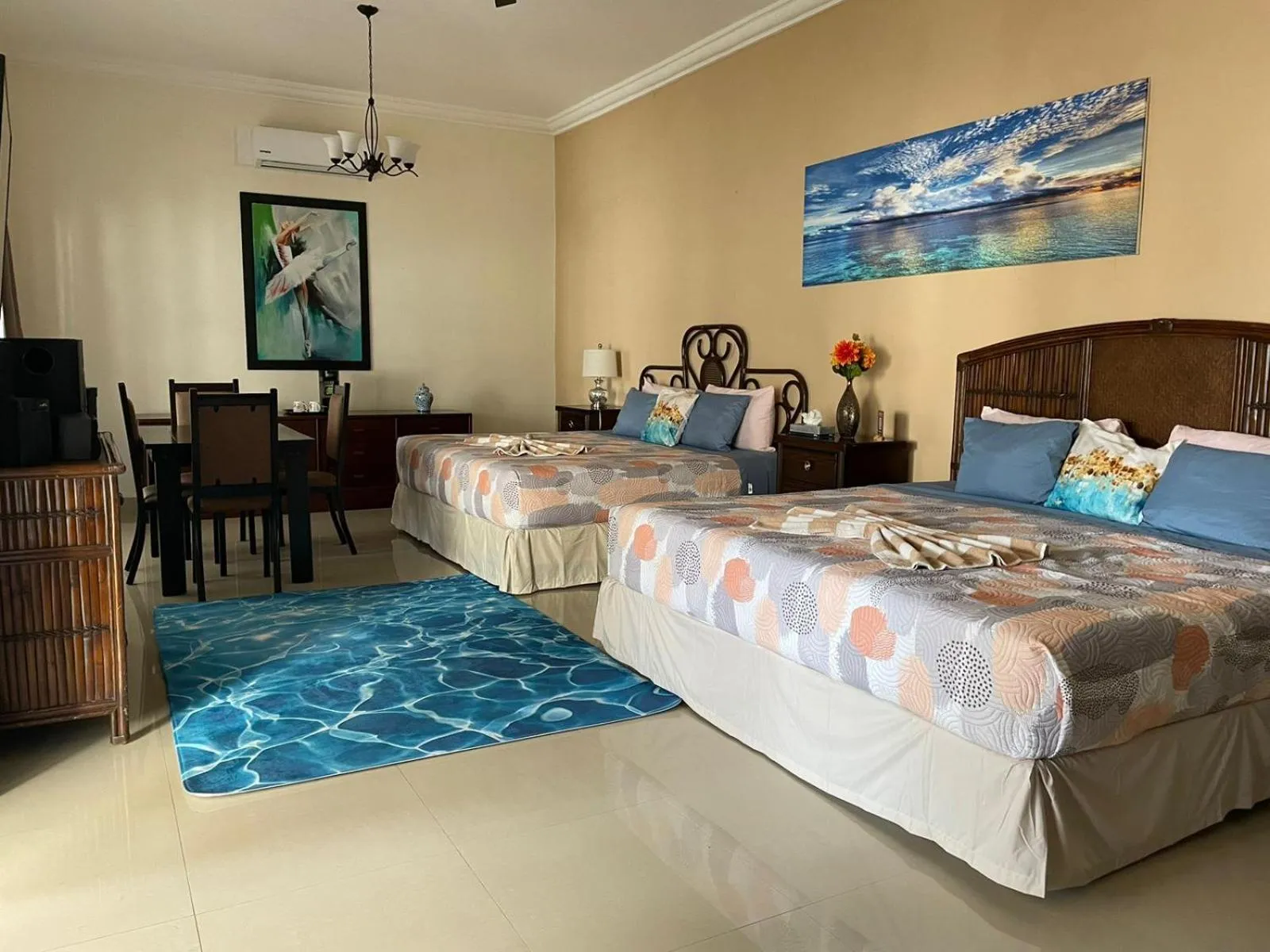 Photo of the whole room, Bed in Hotel Boutique Villas Segovia Cozumel