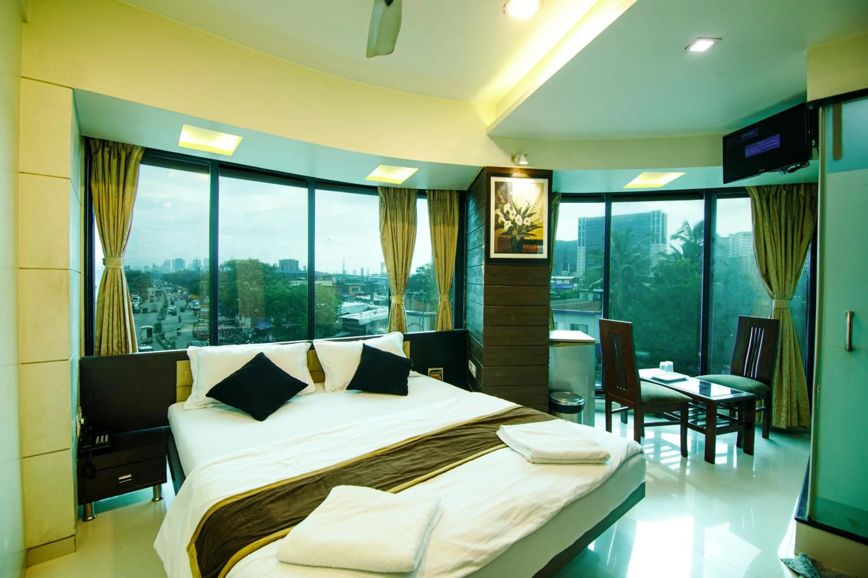 Bed in La Hotel Metro near BKC