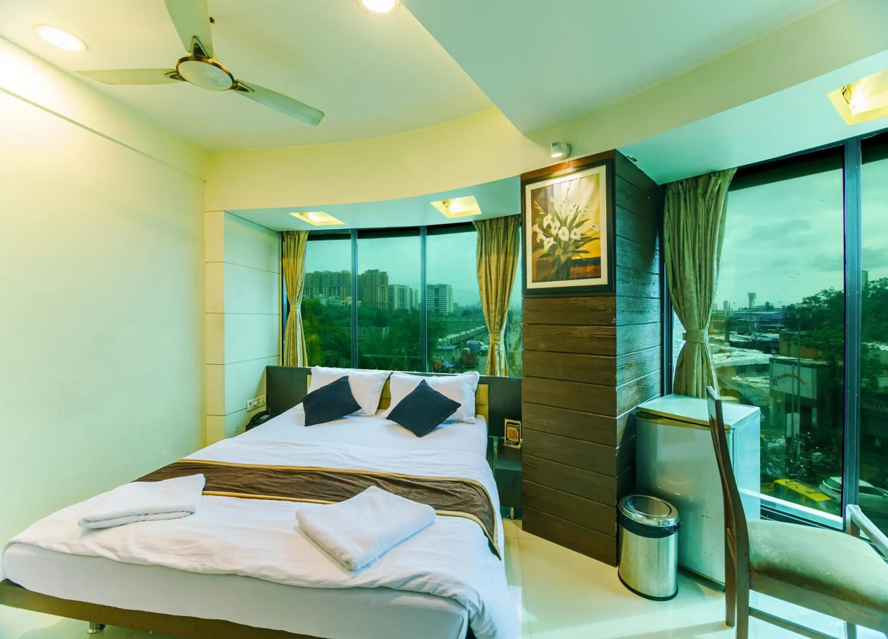 Photo of the whole room, Bed in La Hotel Metro near BKC Photo of the whole room, Bed in La Hotel Metro near BKC