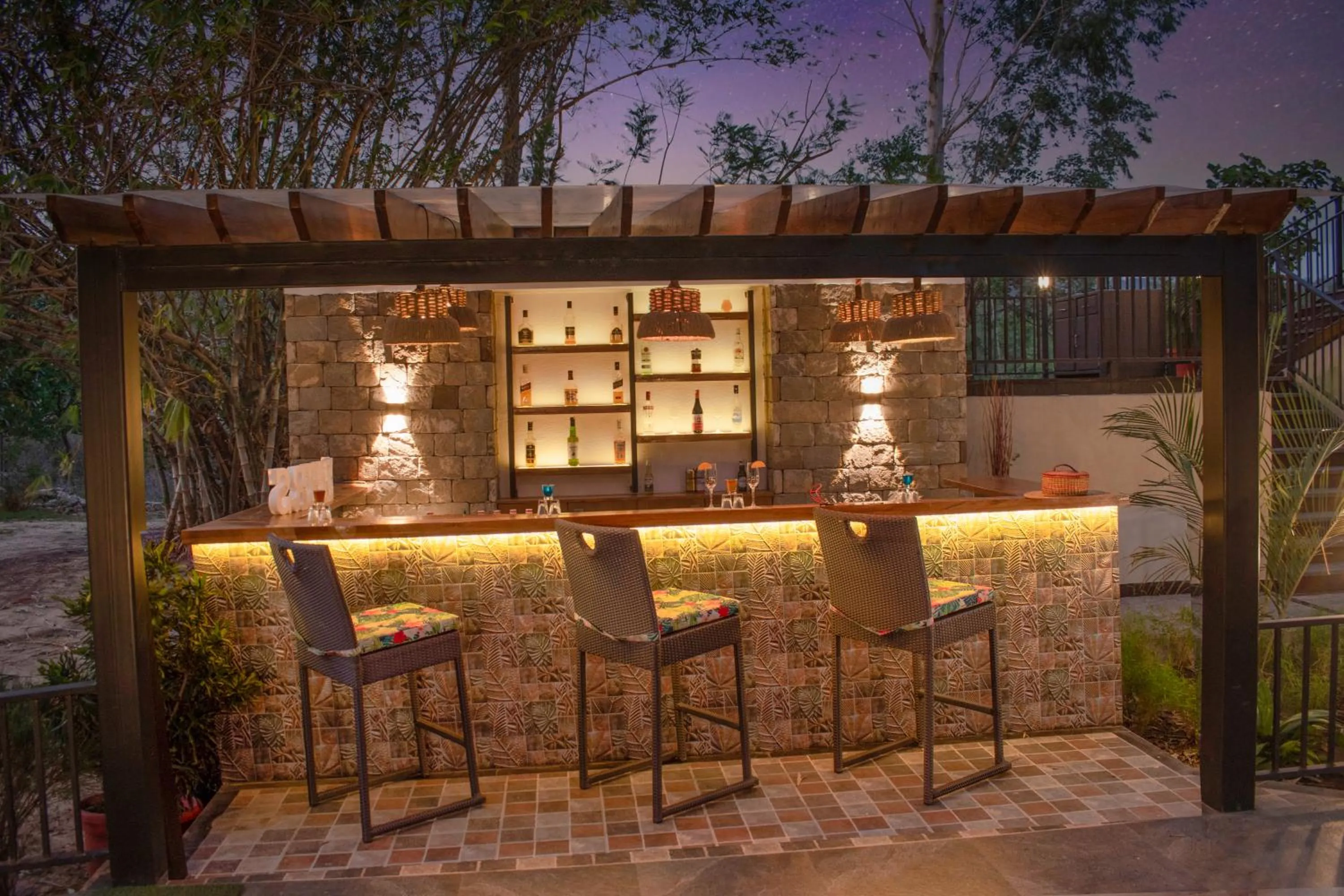 Lounge or bar in The Golden Tusk By Ivory Destinations