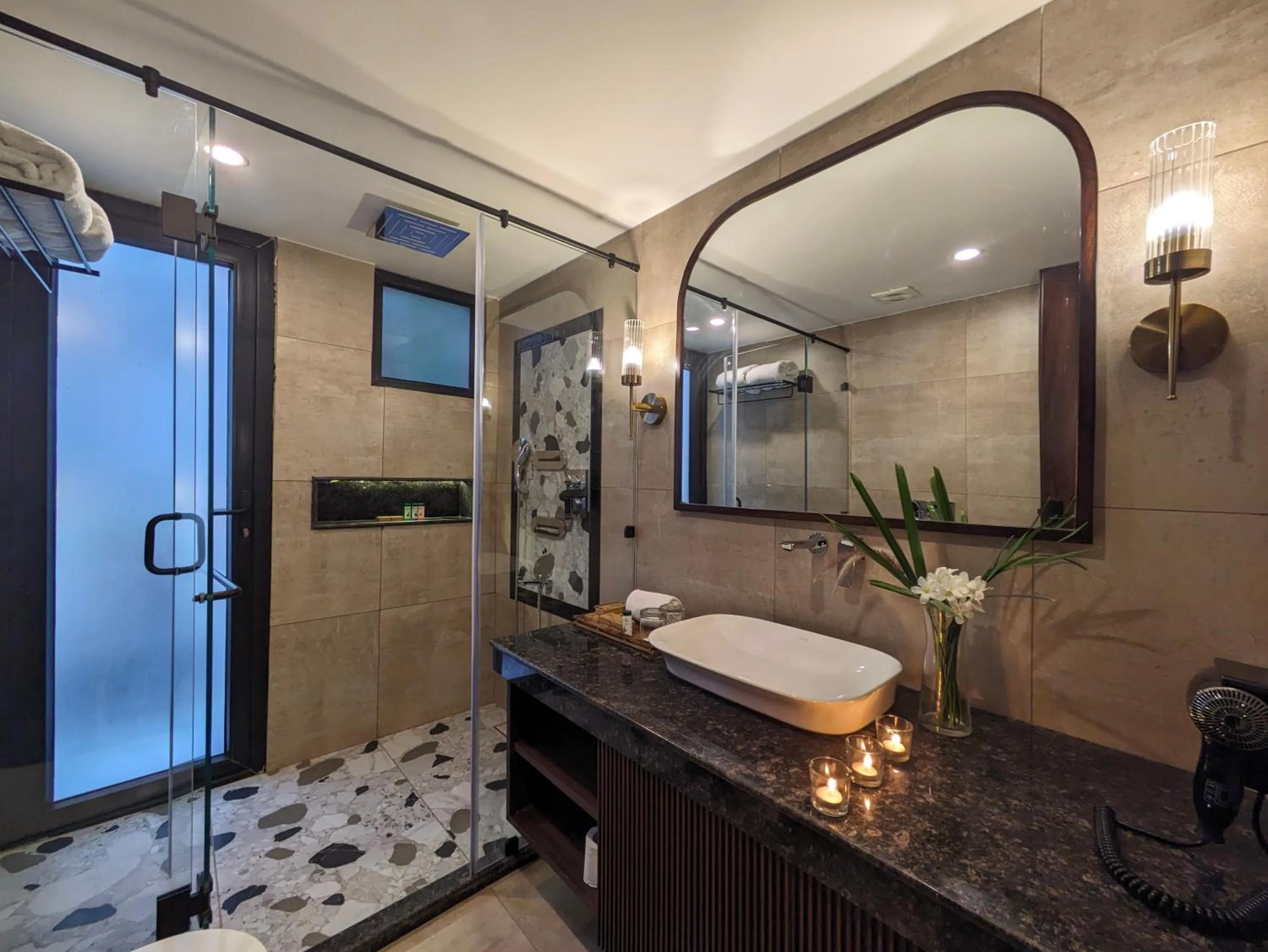 Shower in The Golden Tusk By Ivory Destinations