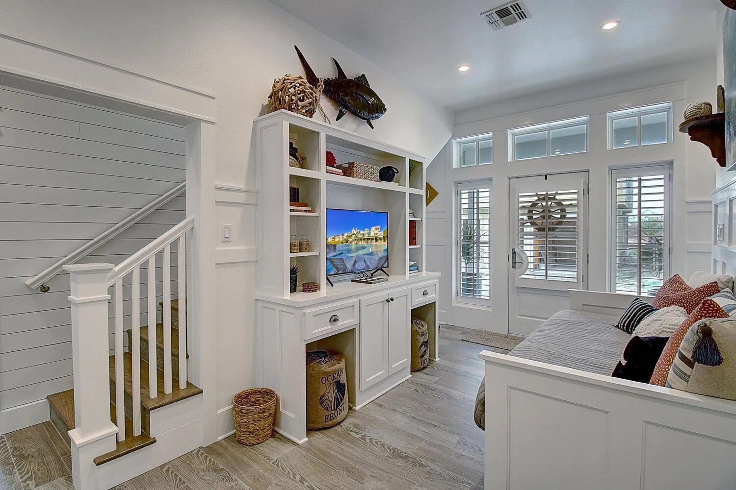 Other in Beachful Easy Feeling 117 CE