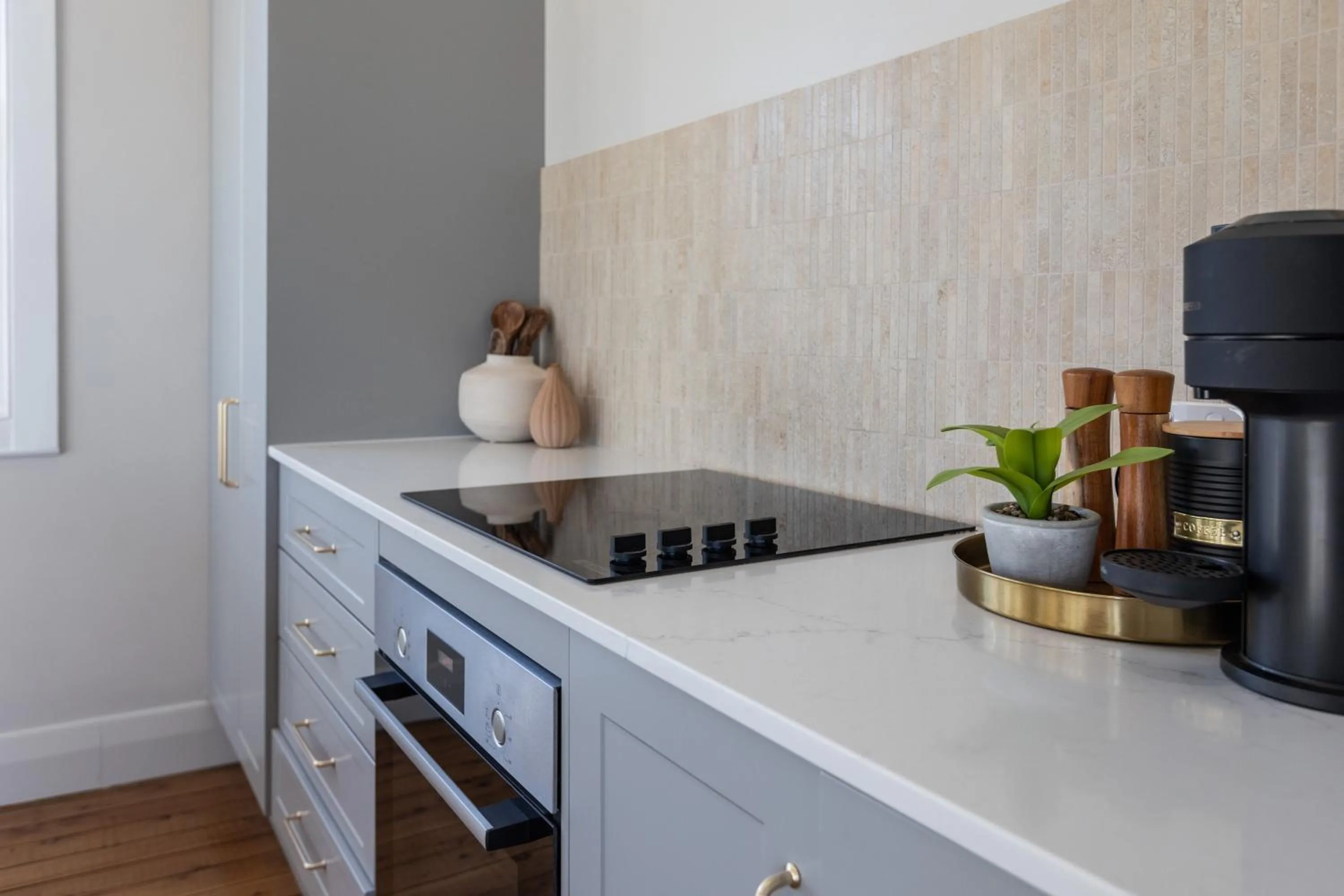 oven in Pokolbin Farm Stay