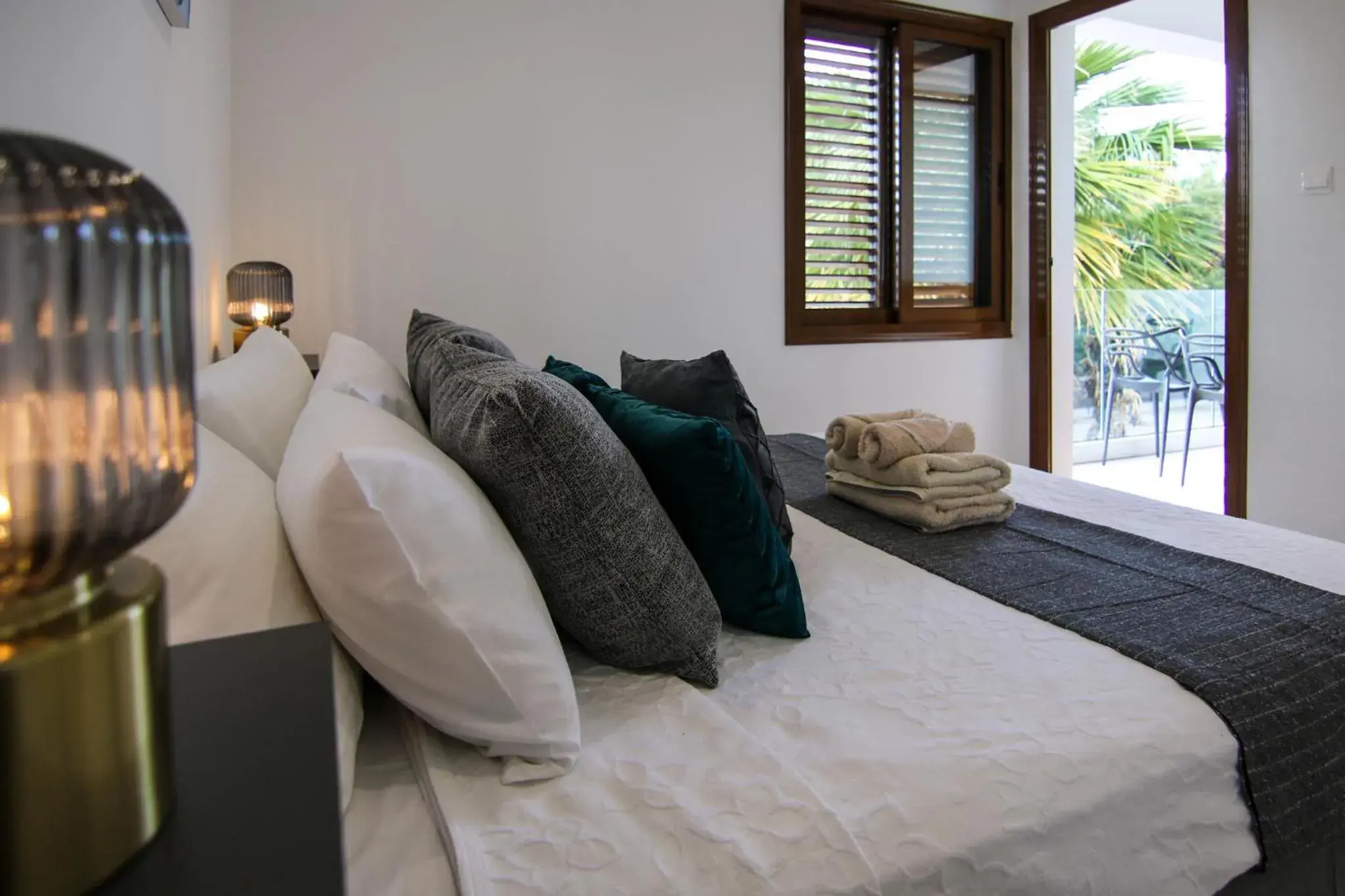 Phaedrus Living: Seaside Flat Constantinos 113 Phaedrus Living: Seaside Flat Constantinos 113