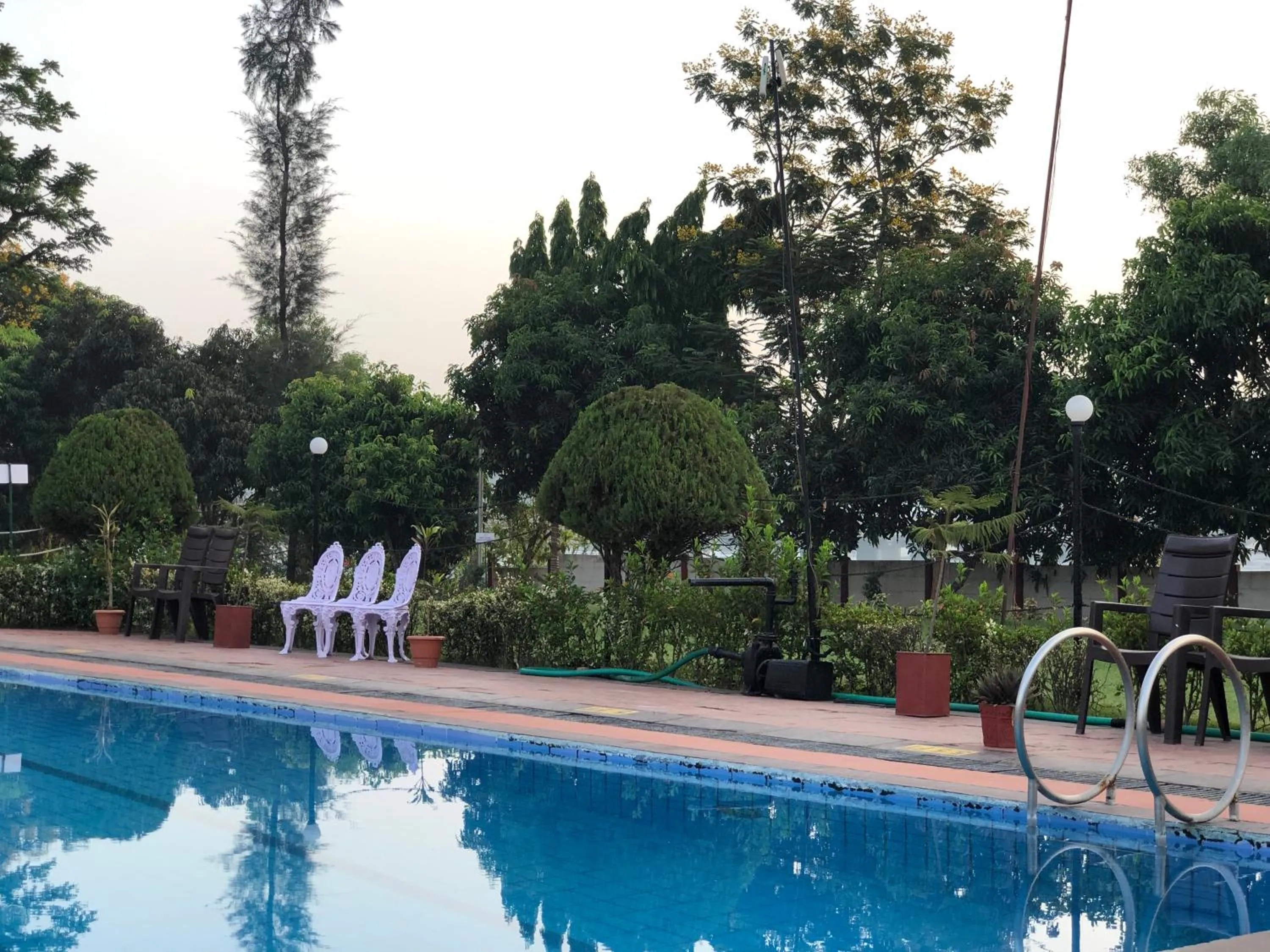Swimming pool in VITS Kamats Resort, Silvassa