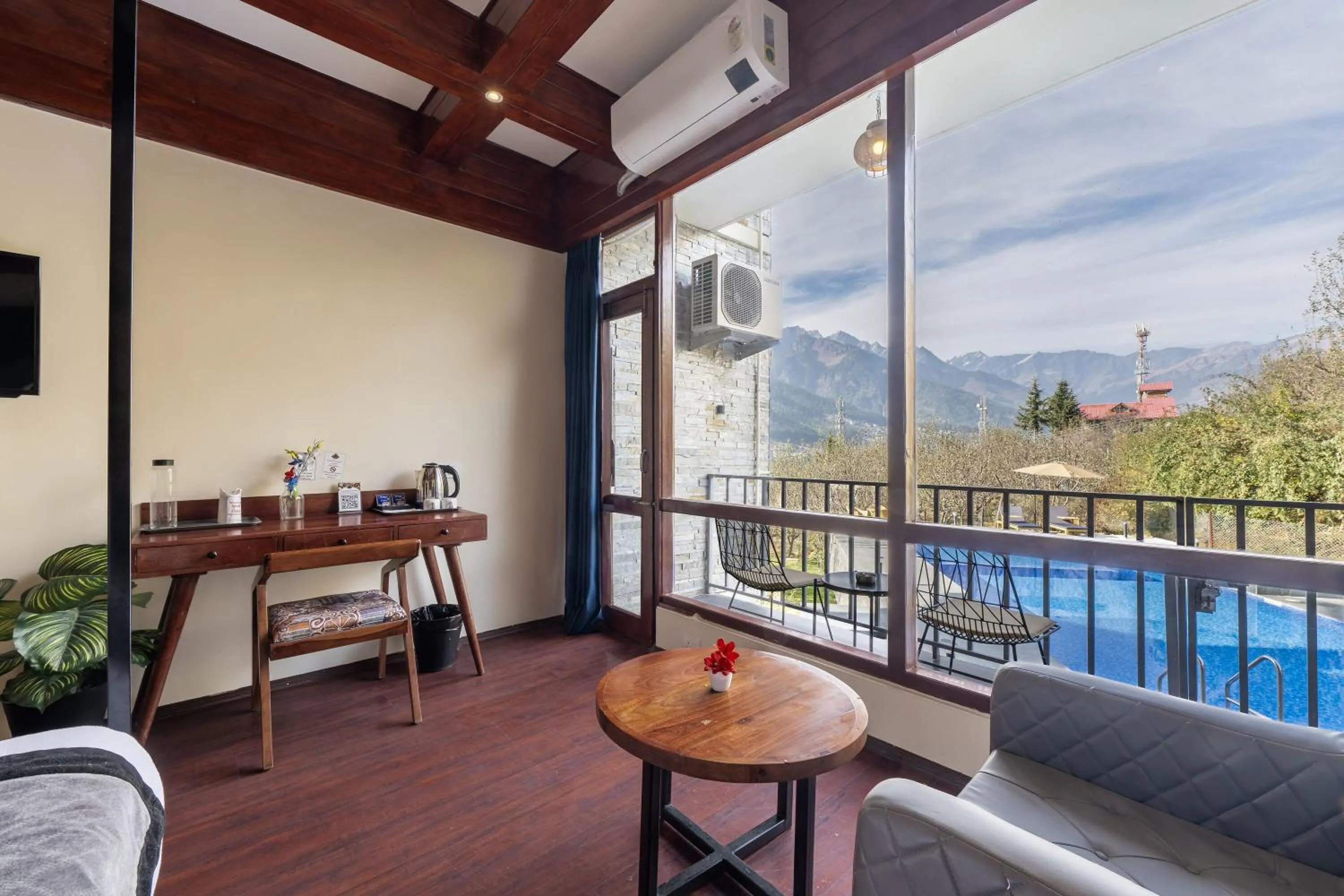 TV and multimedia in Echor Himalayan Aurum Manali