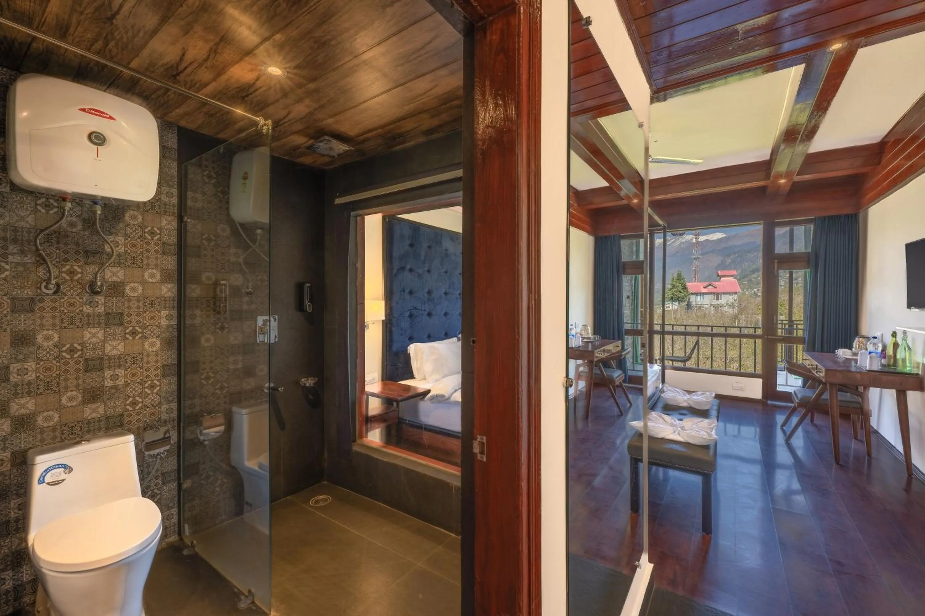 Shower in Echor Himalayan Aurum Manali