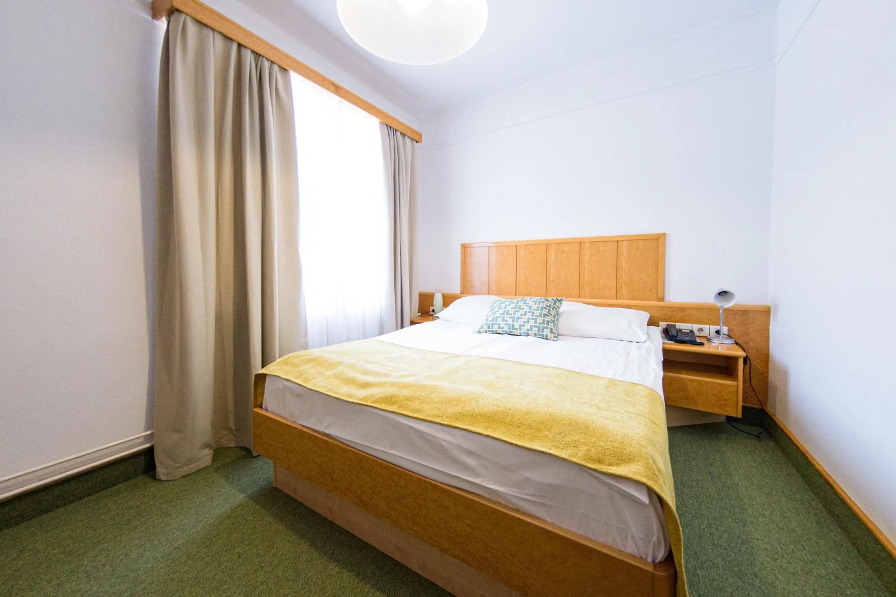 Bed in Hotel Toplice - Terme Krka