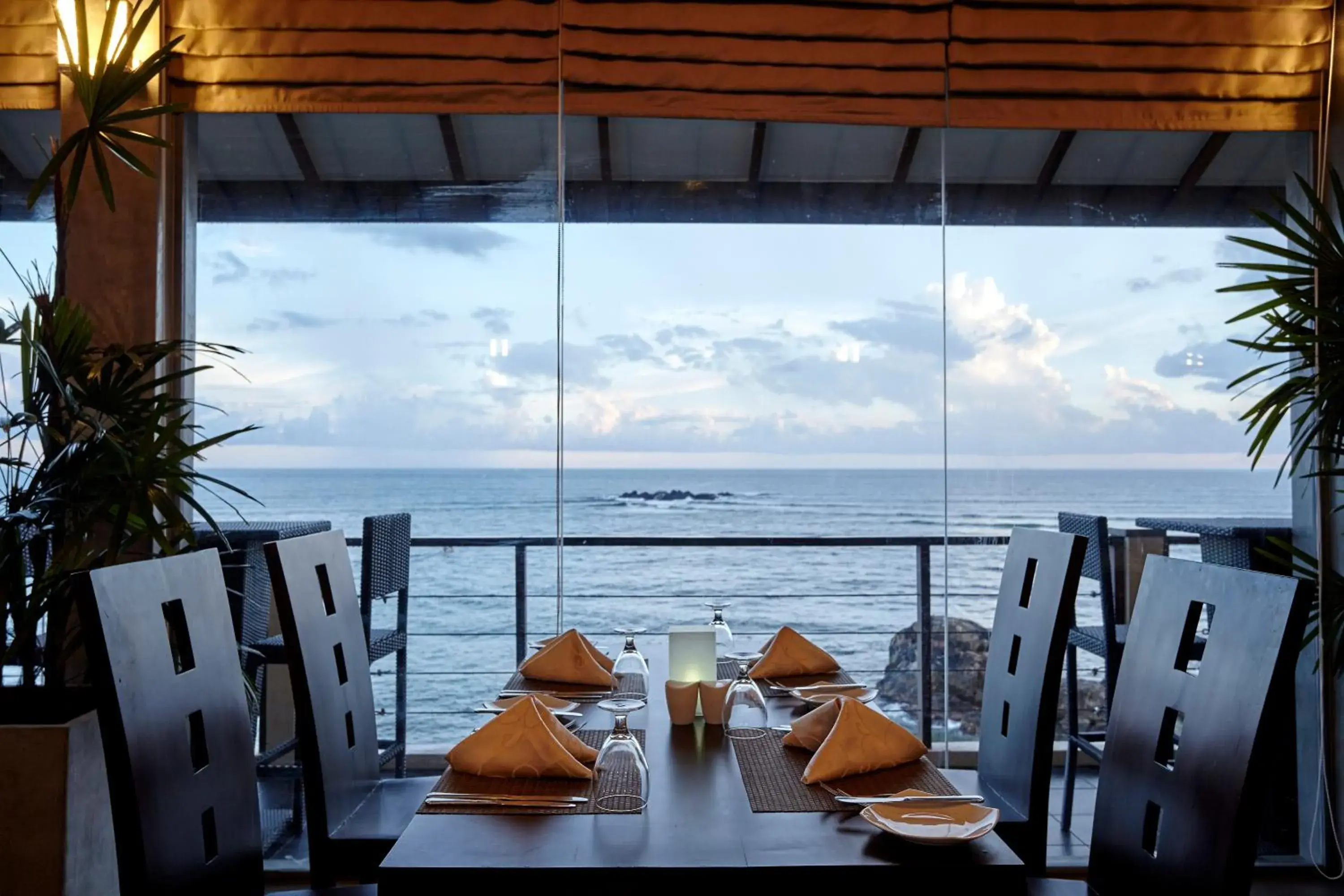 Restaurant/places to eat in Garton's Cape Restaurant/places to eat in Garton's Cape