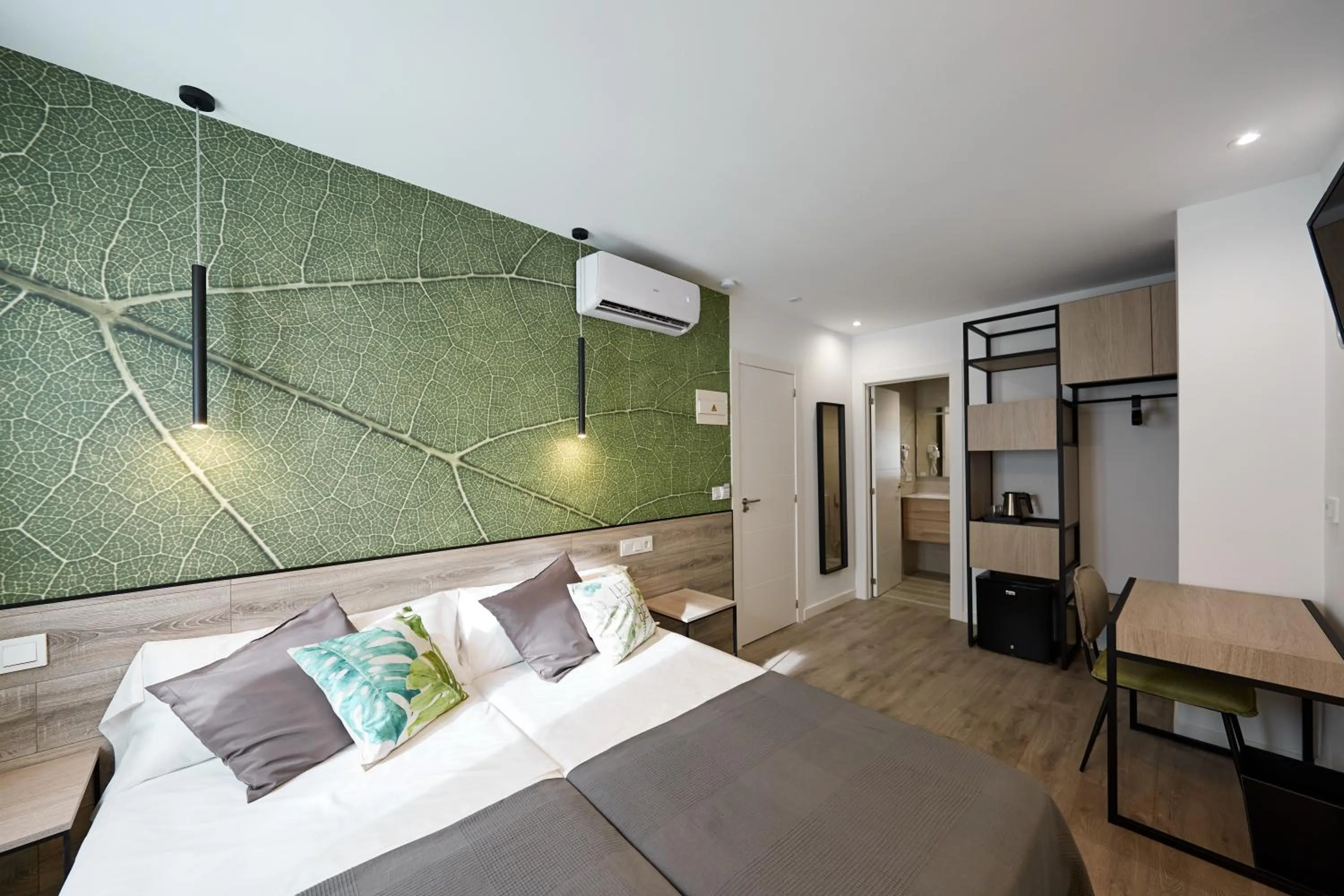 TV and multimedia, Bed in Wayteko Boutique Hotel