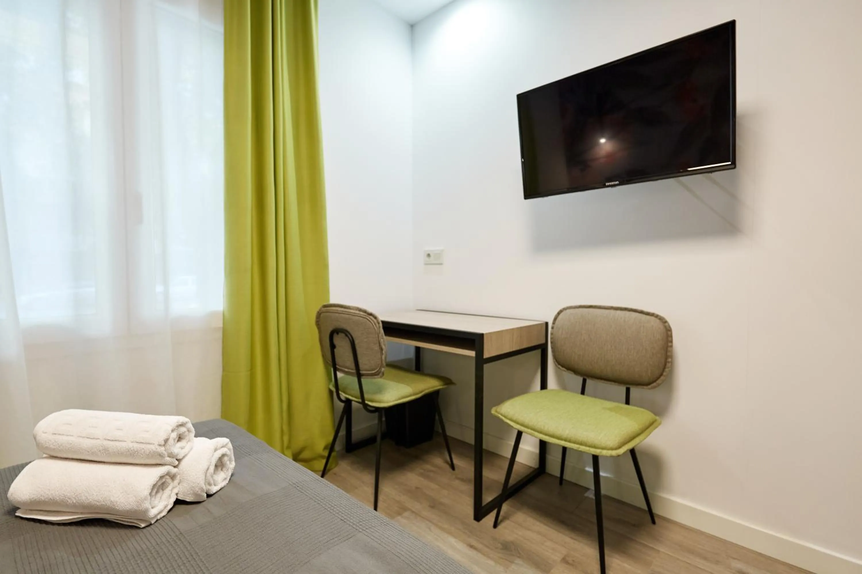 TV and multimedia, Bed in Wayteko Boutique Hotel