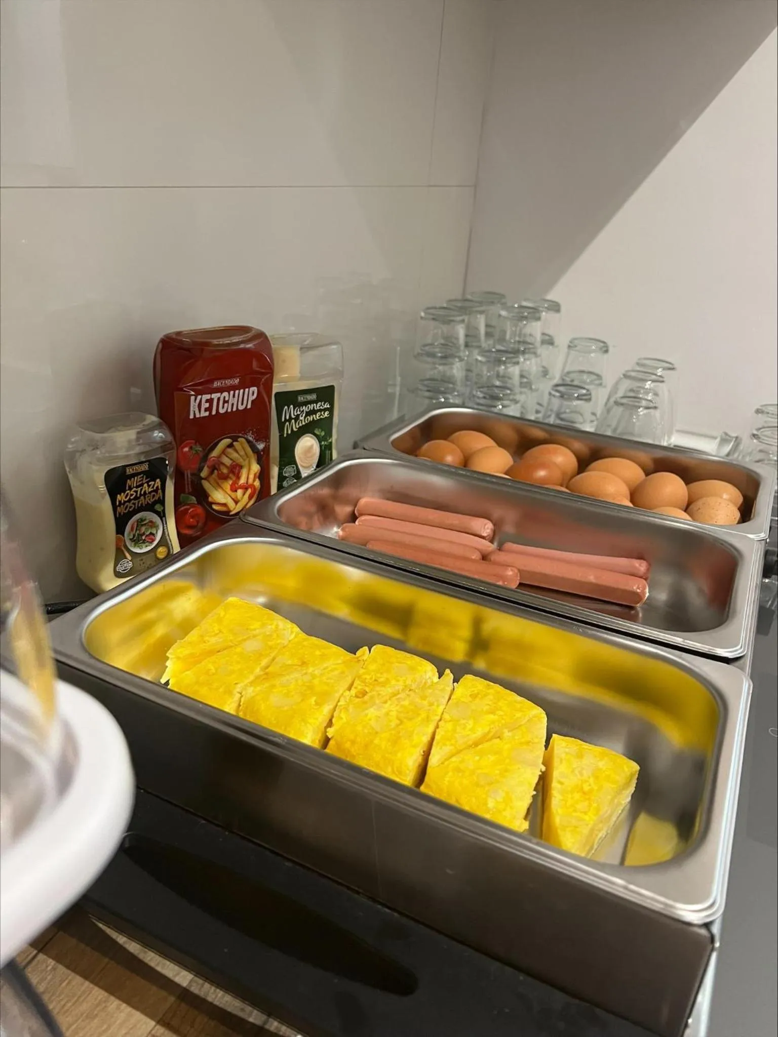 Buffet breakfast in Wayteko Boutique Hotel