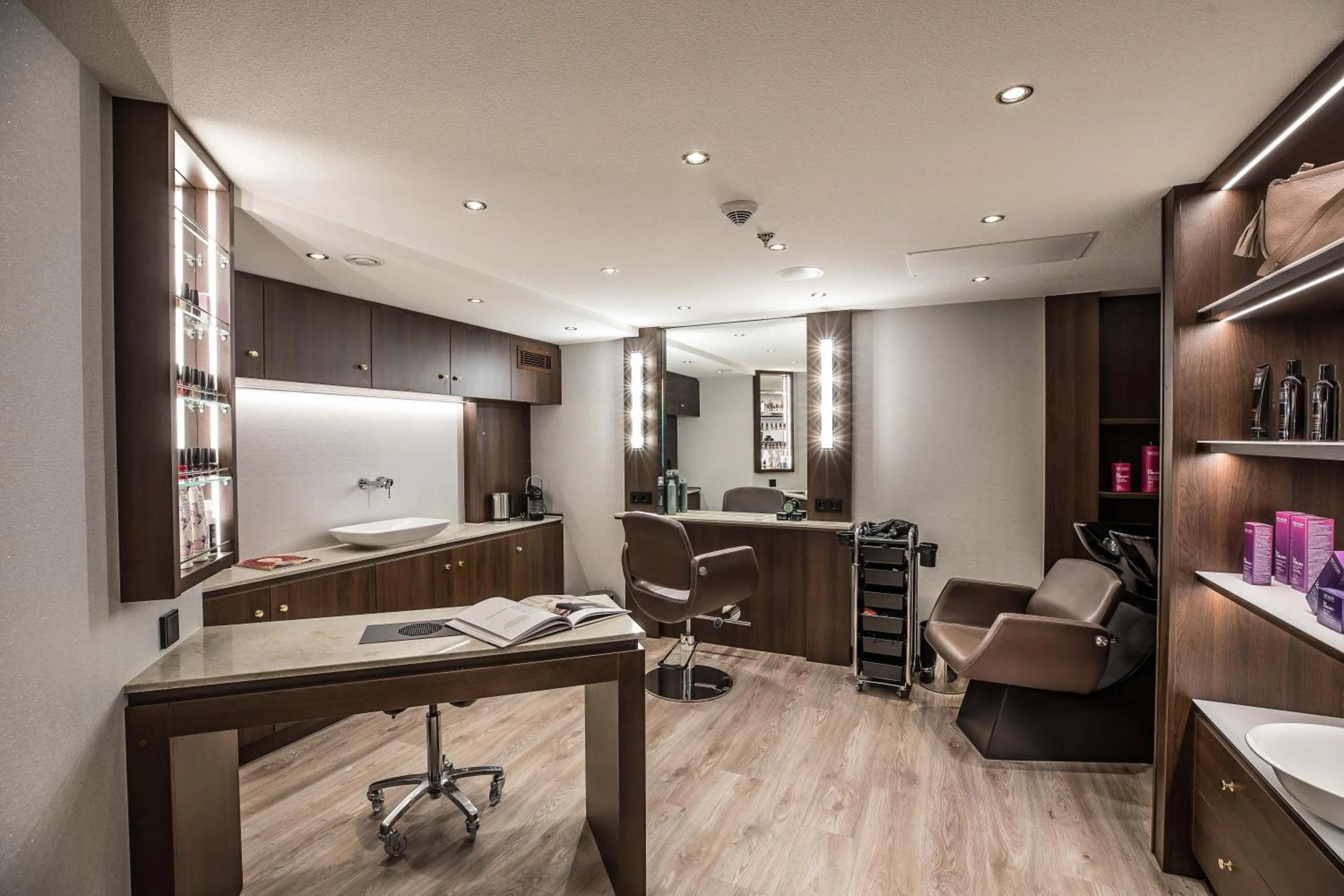 hair dryier in VIVA RIVERSIDE 4 Köln