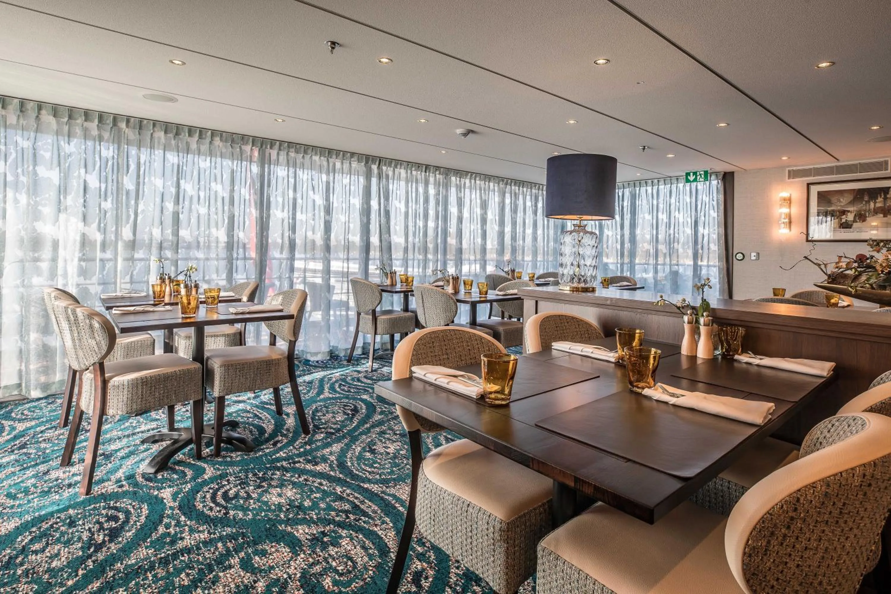 Restaurant/places to eat in VIVA RIVERSIDE 4 Köln