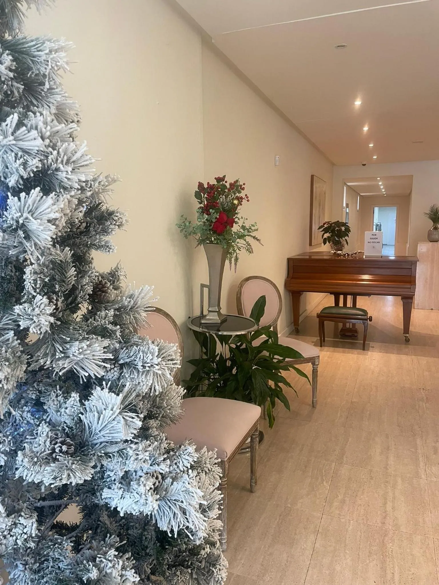 Lobby or reception in Hotel La Mota by Punta25 Hotels Group