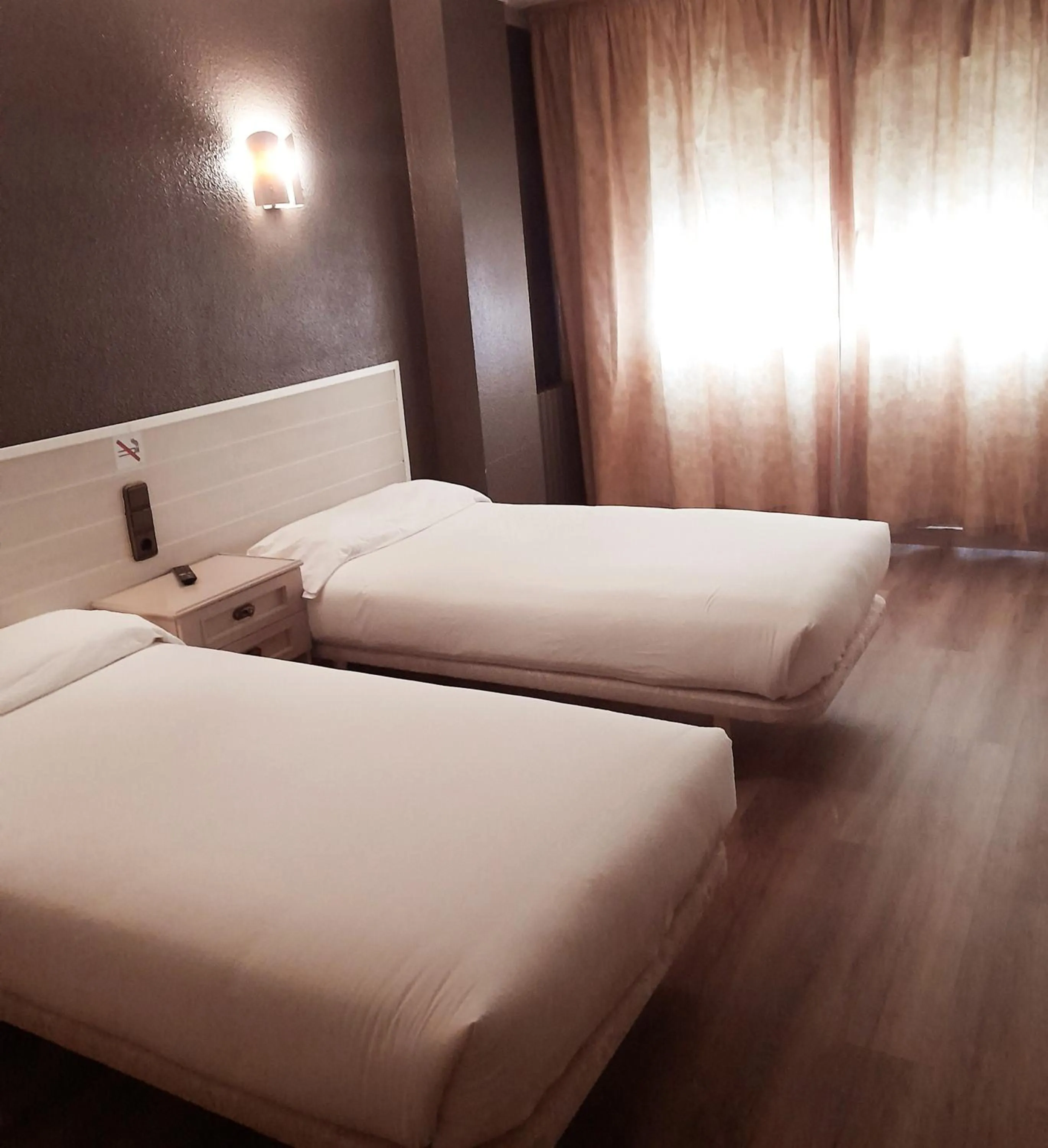 Bedroom, Bed in Hotel Font Del Marge