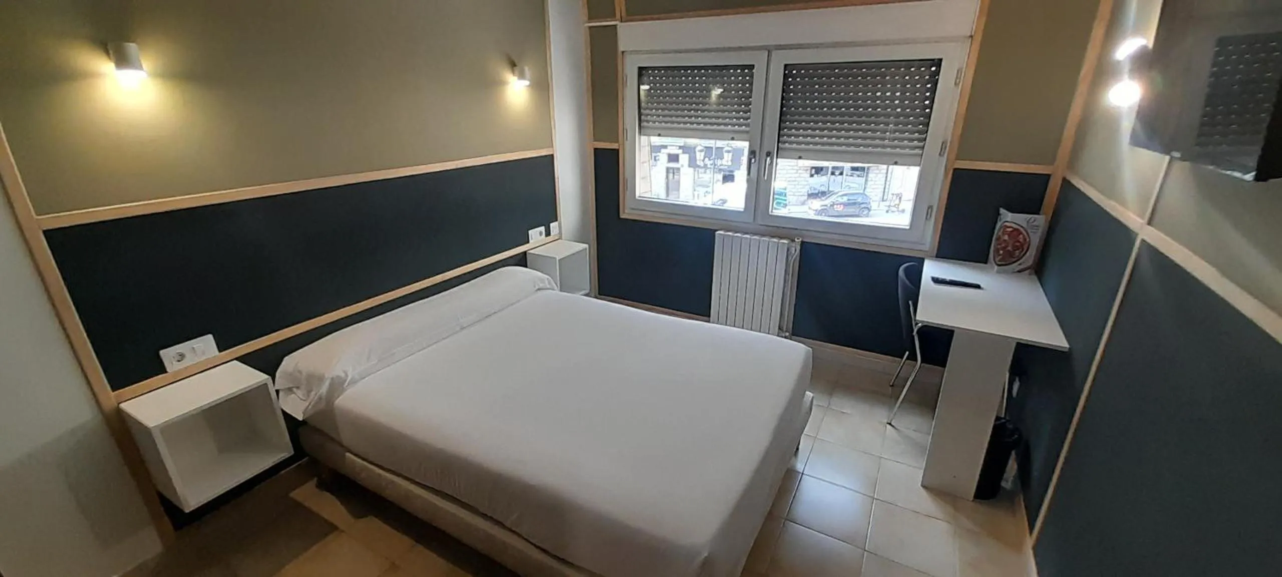 Bedroom, Bed in Hotel Font Del Marge