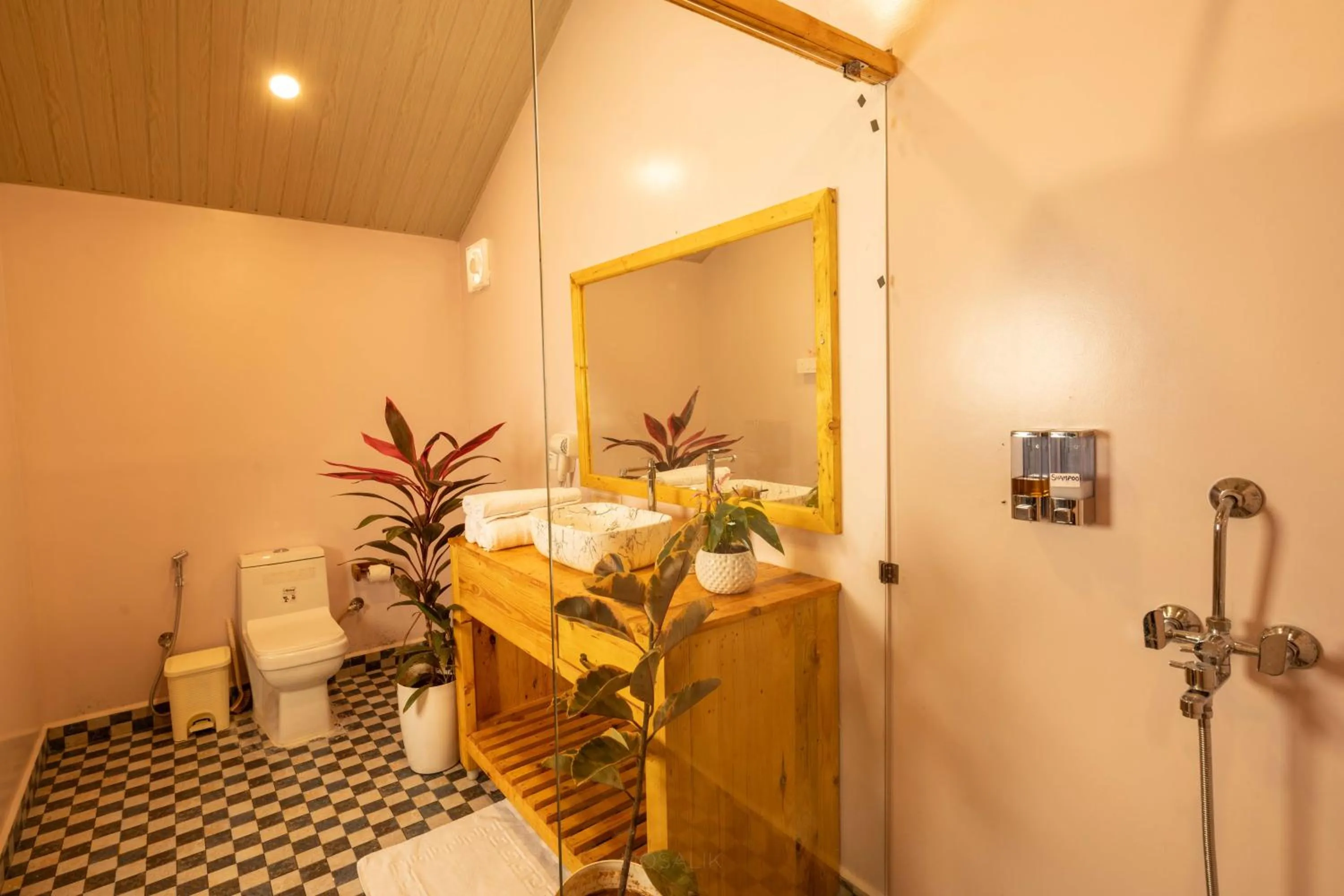 Bathroom in DucknChill-Agonda