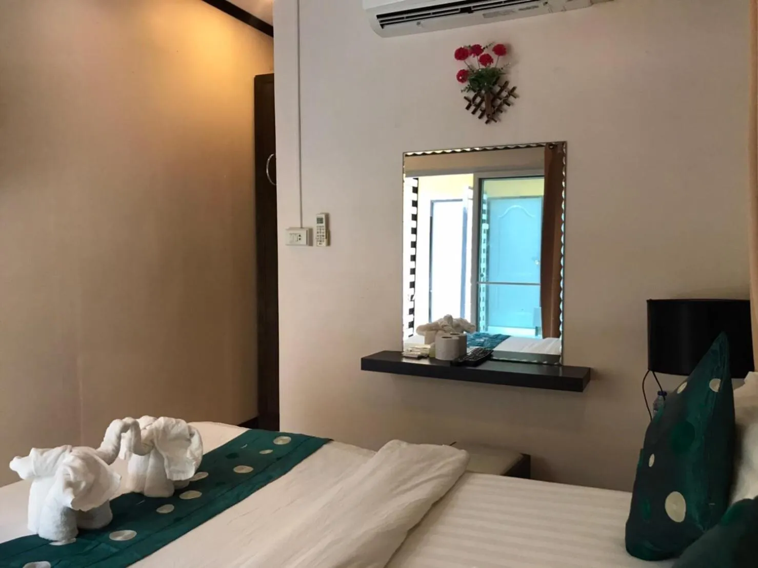 Bed in KK Lipe Resort