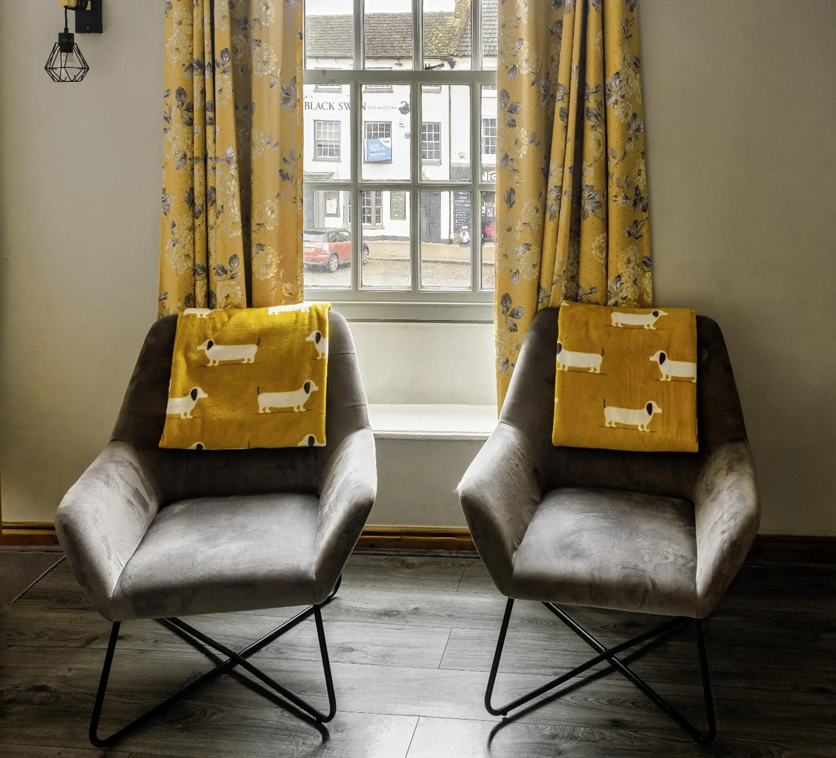 Bedroom in The Green Dragon at Bedale by OYO