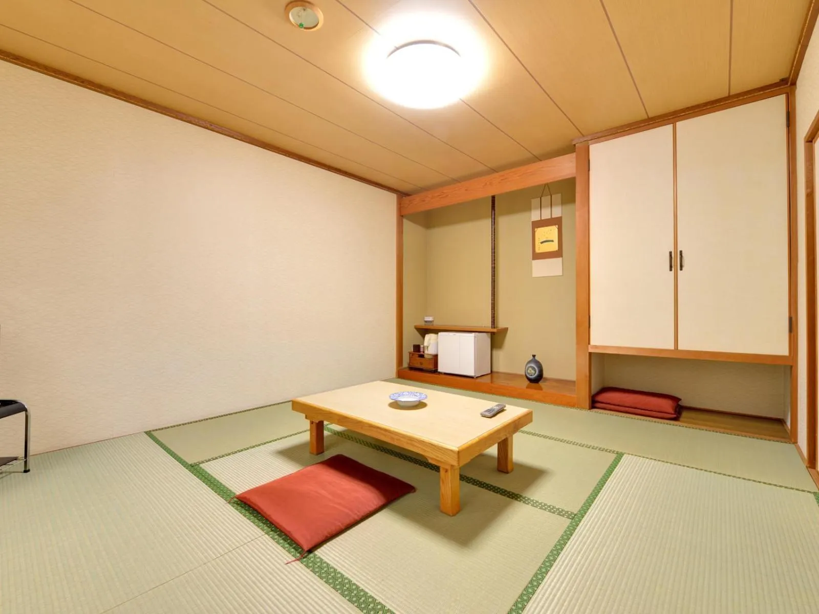 Photo of the whole room in Hotel Parkway