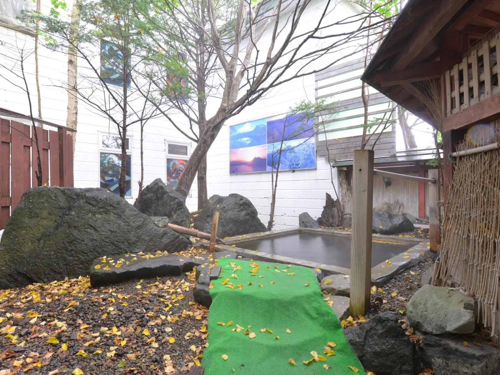 Open Air Bath in Hotel Parkway
