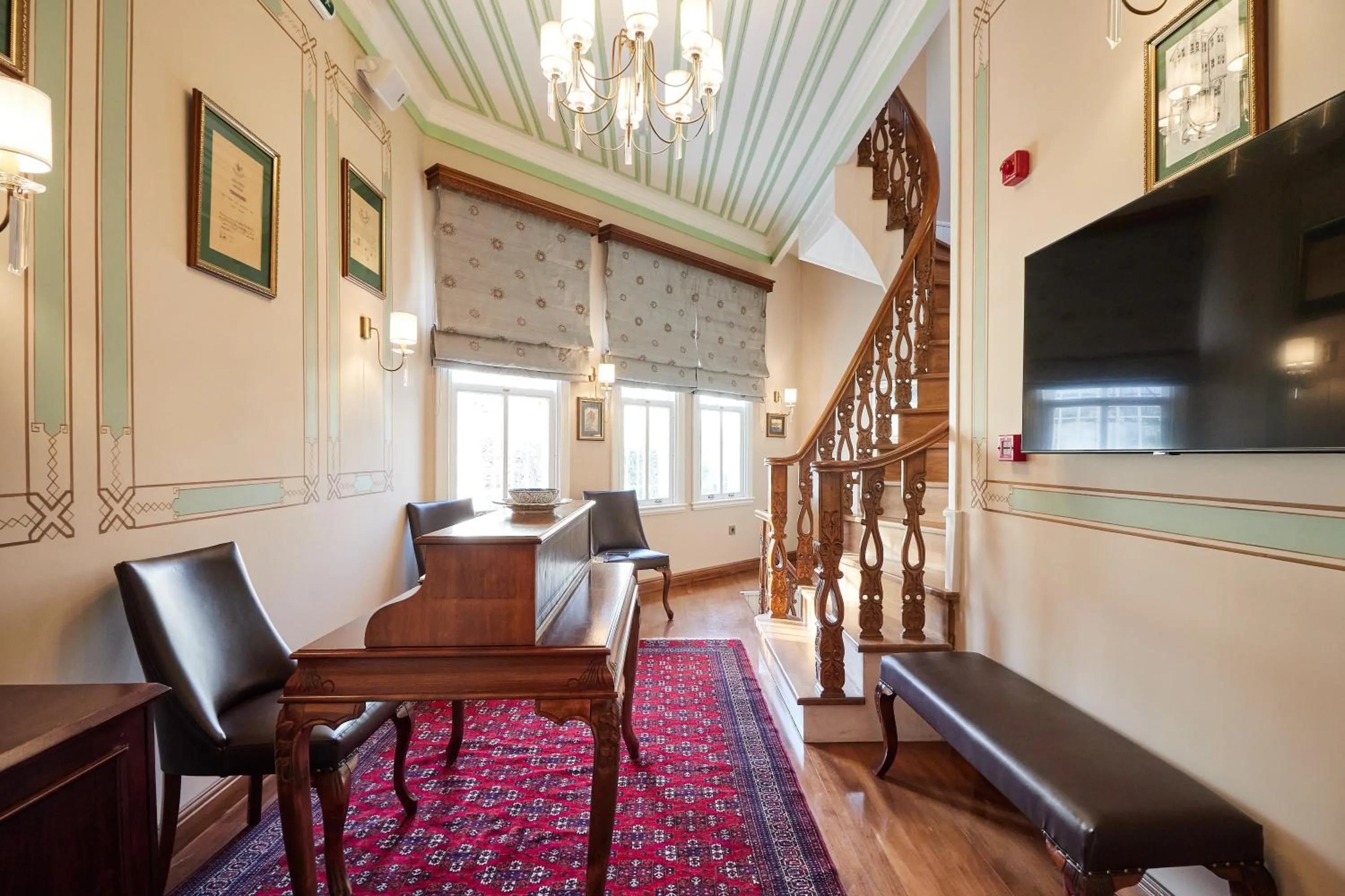 Lobby or reception in White Palace Old City Boutique Hotel