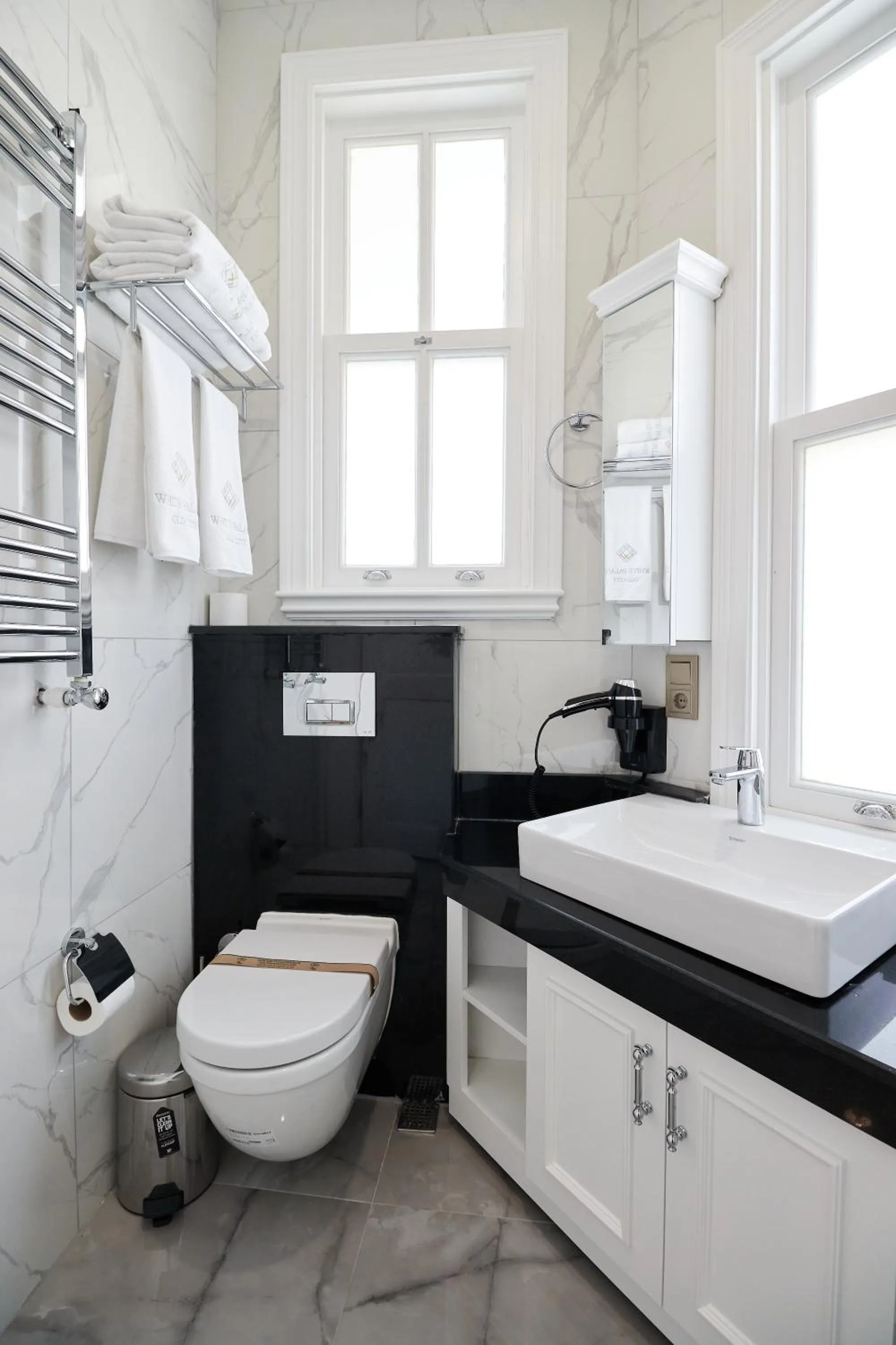 Bathroom in White Palace Old City Boutique Hotel