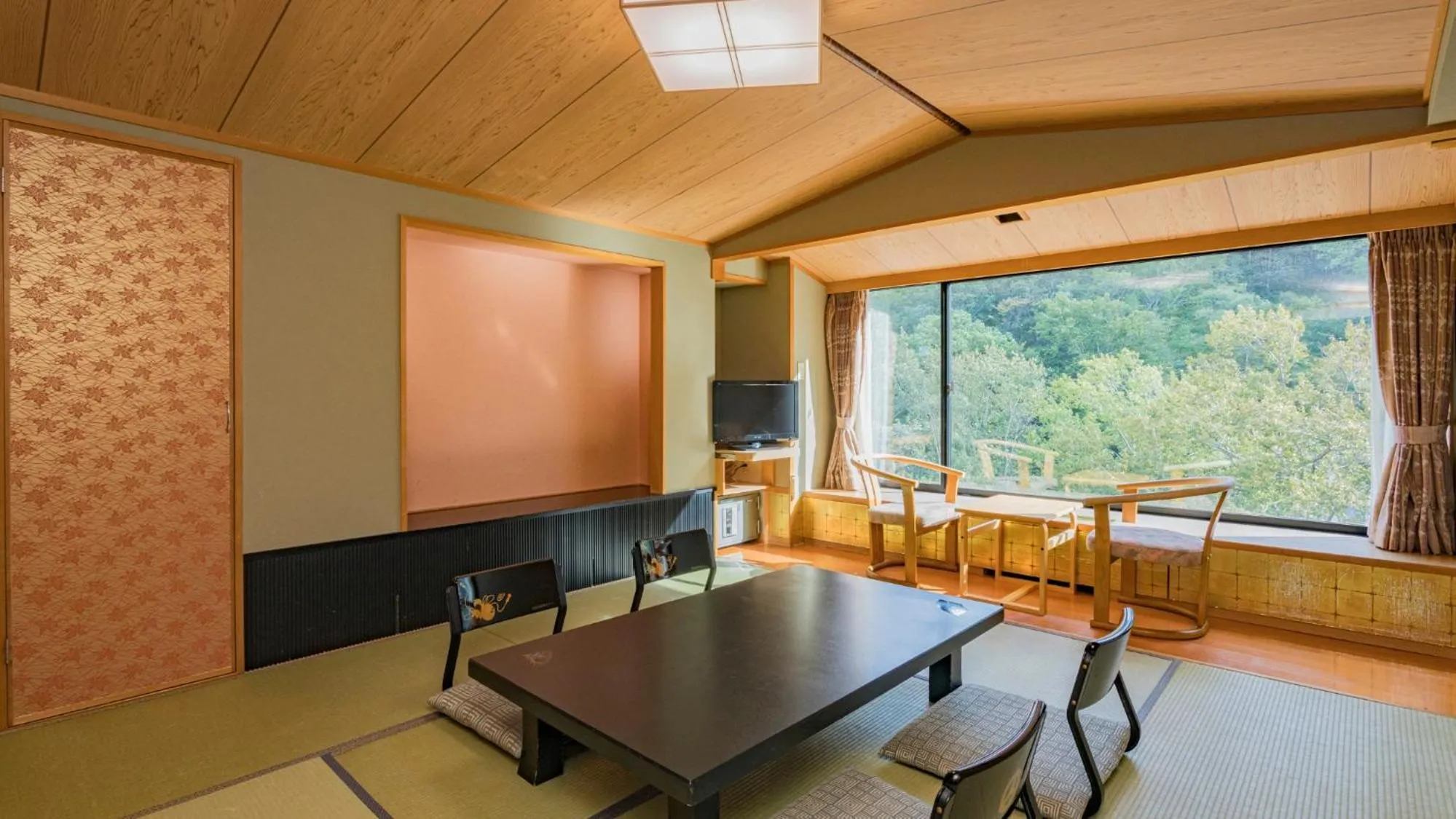 Photo of the whole room in Sounkyo Kankou Hotel