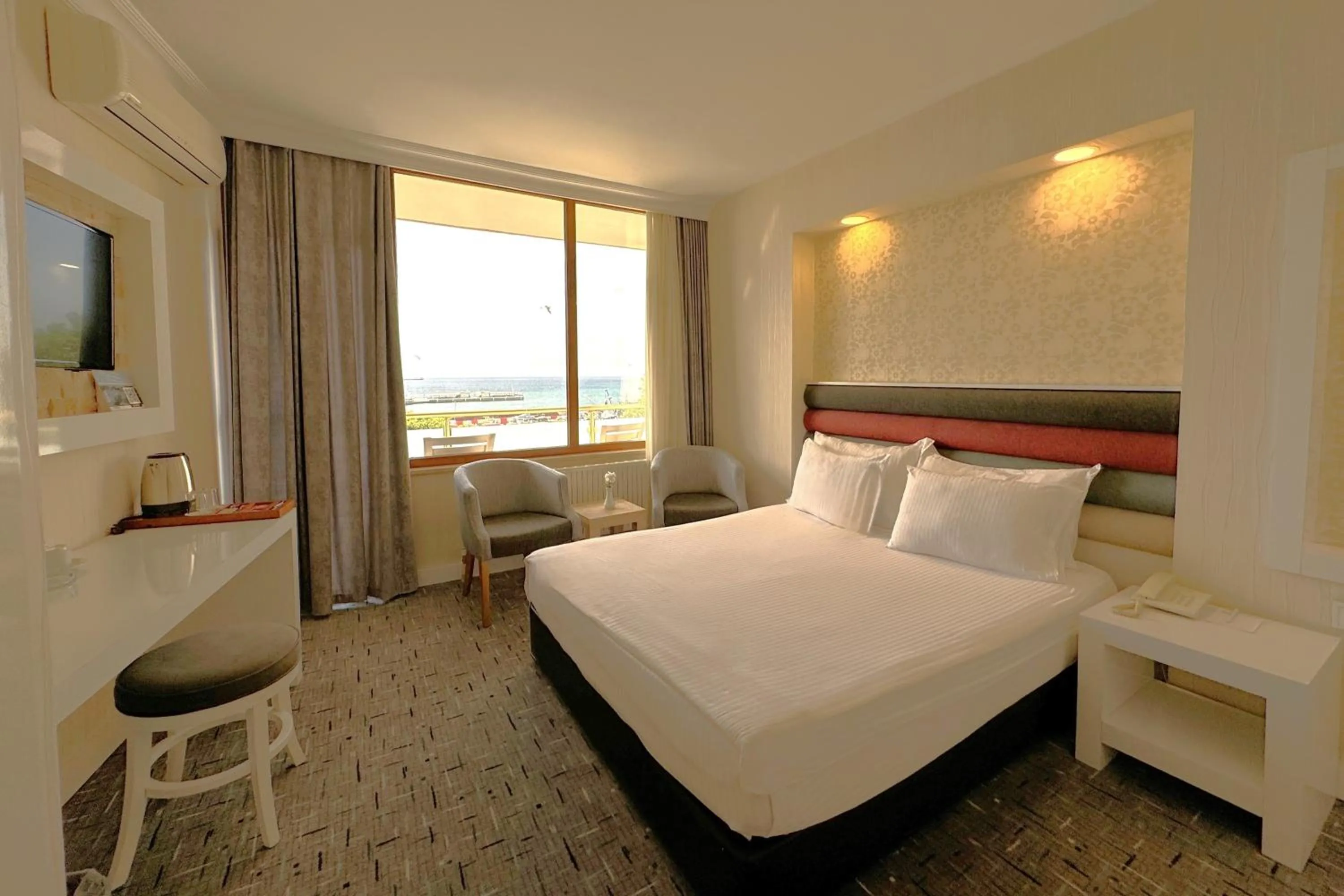 Bed in Tekirdağ Yat Hotel