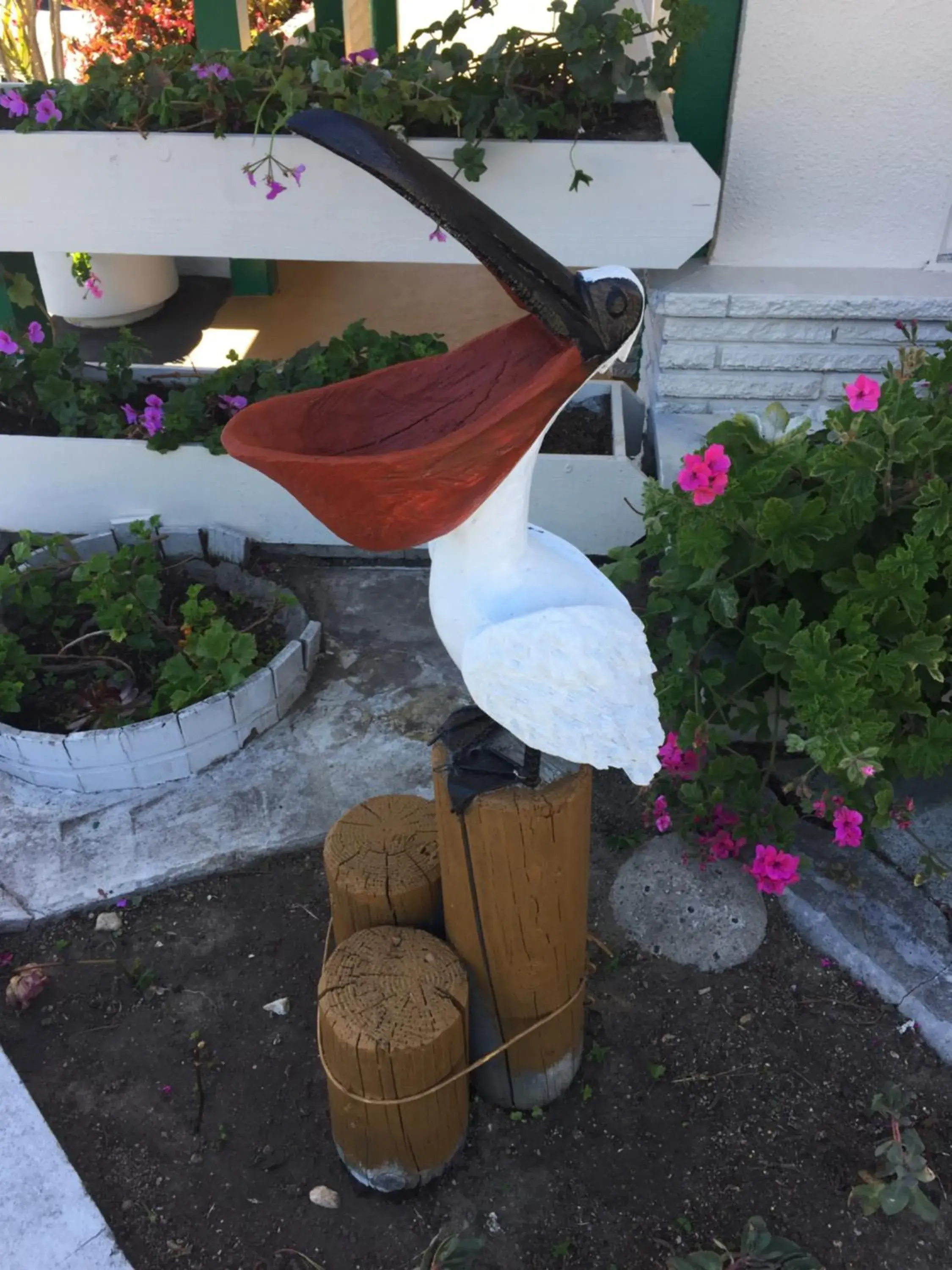 Property building in Monterey Pines Inn Property building in Monterey Pines Inn