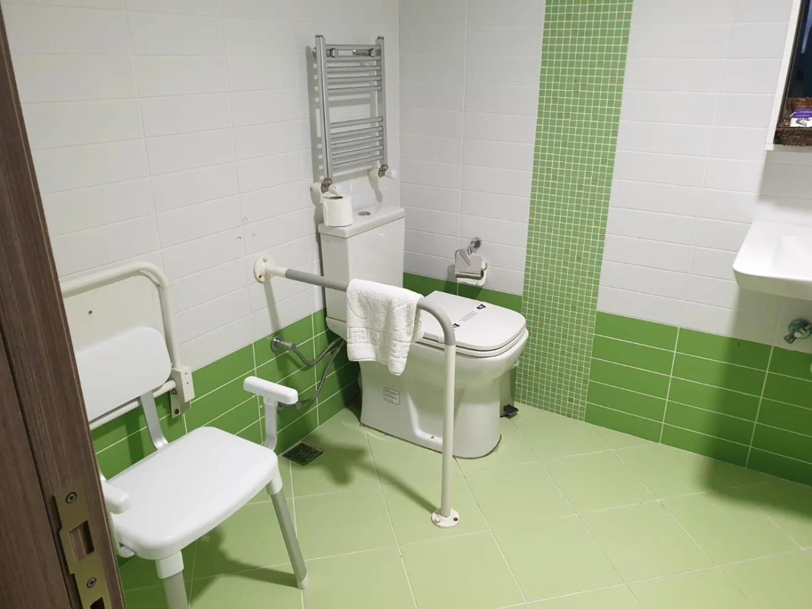 Bathroom in Dab Hotel