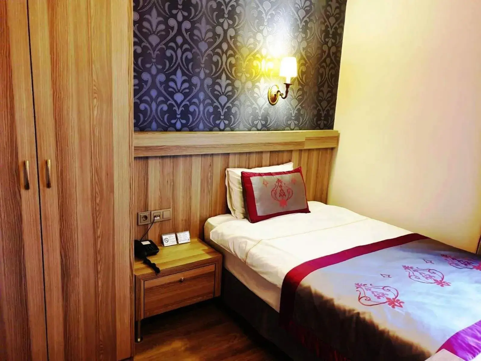 Bed in Dab Hotel Bed in Dab Hotel